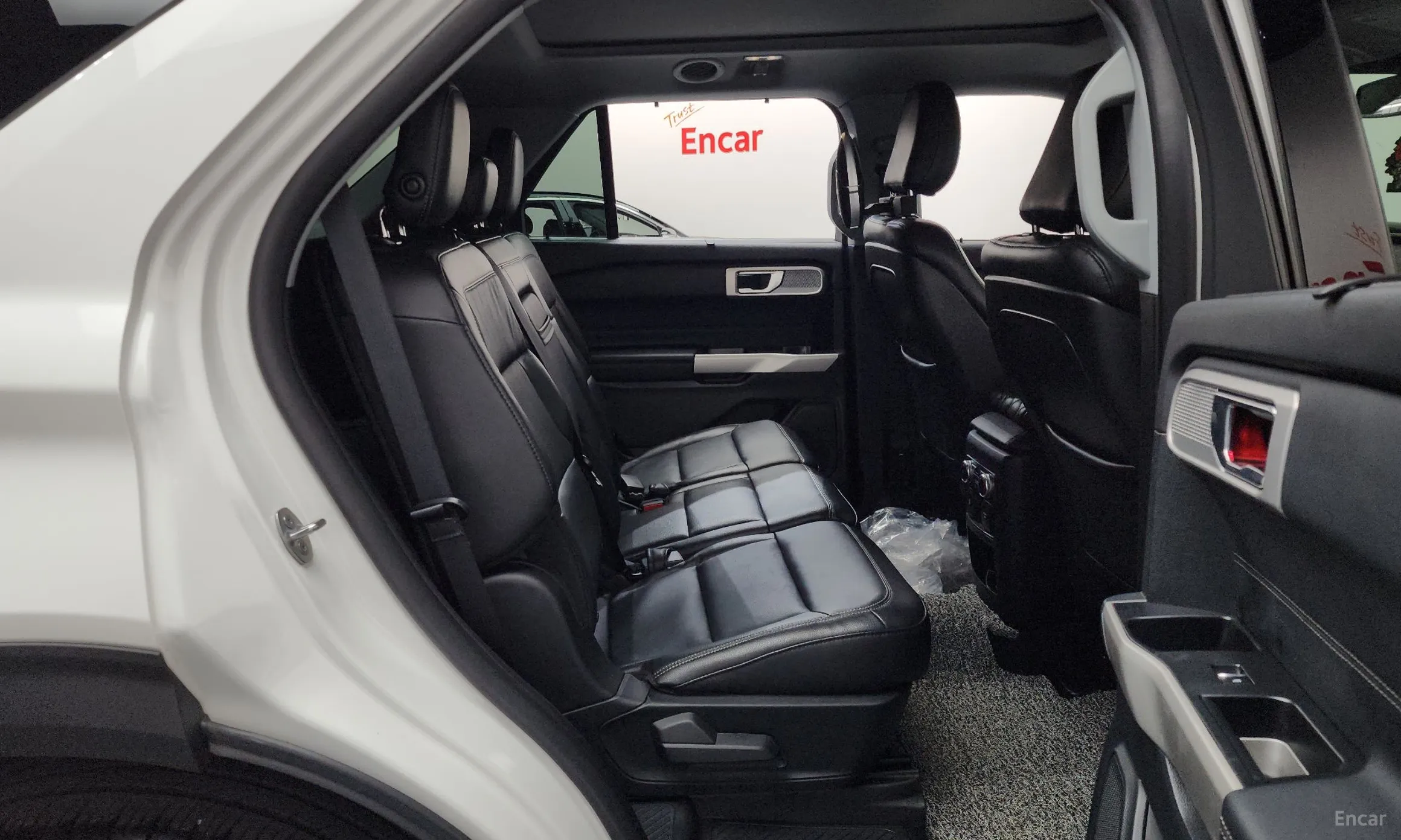 Ford Explorer 6th Generation превью 11