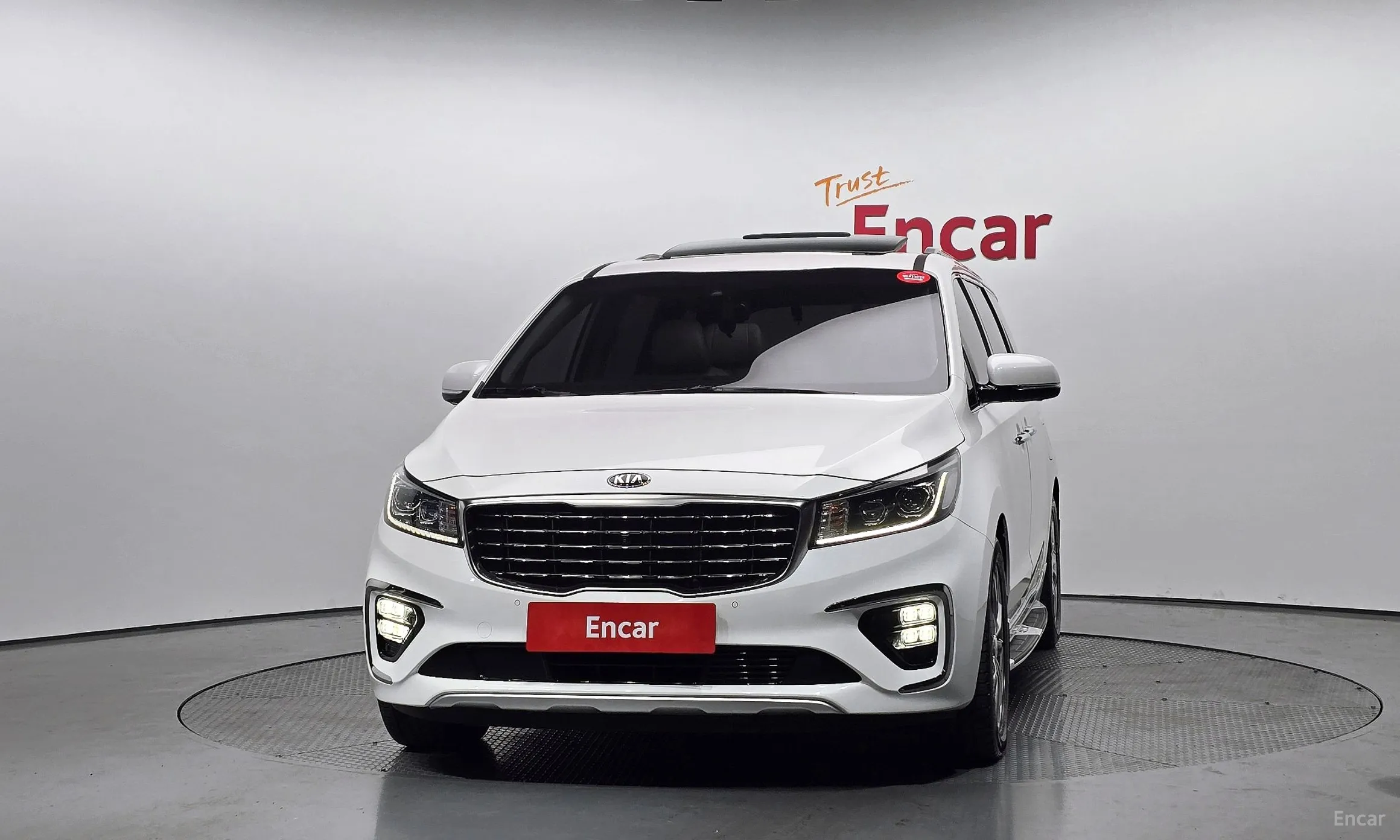 Kia Carnival превью 3