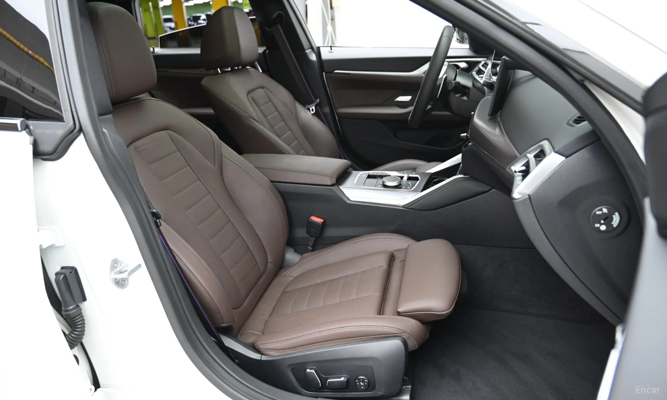 BMW Series 4 (G22) превью 10