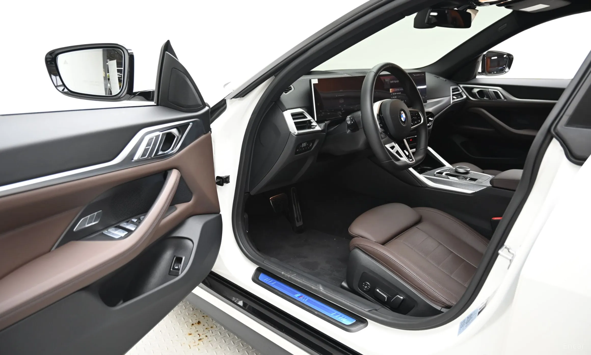 BMW Series 4 (G22) превью 11
