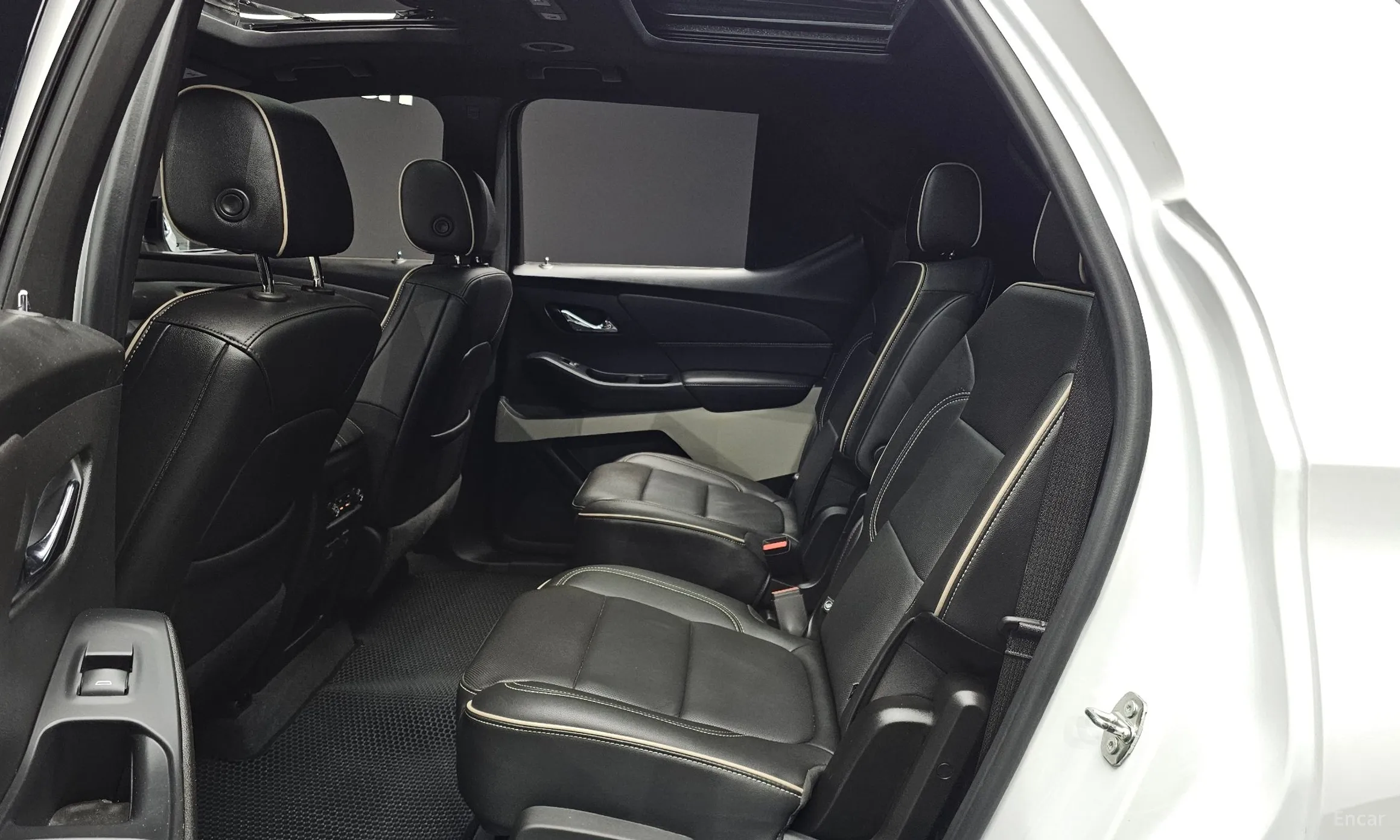 Chevrolet (GM Daewoo) Traverse превью 12