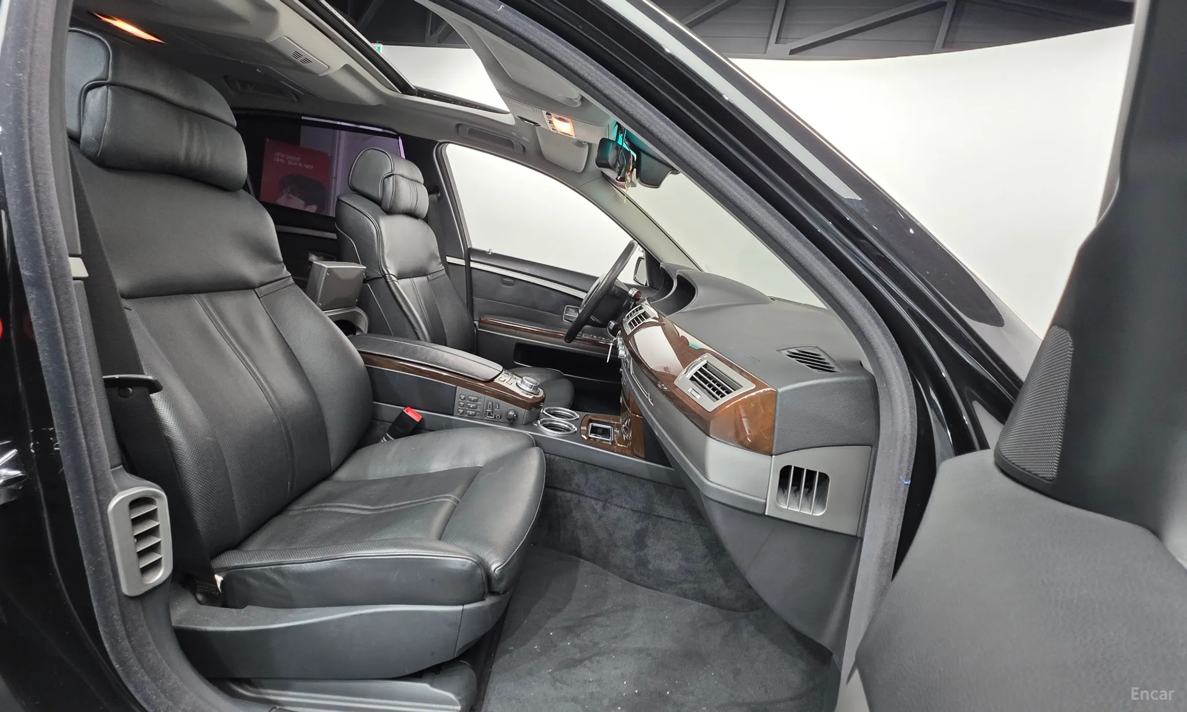BMW 7 Series (E65) превью 10