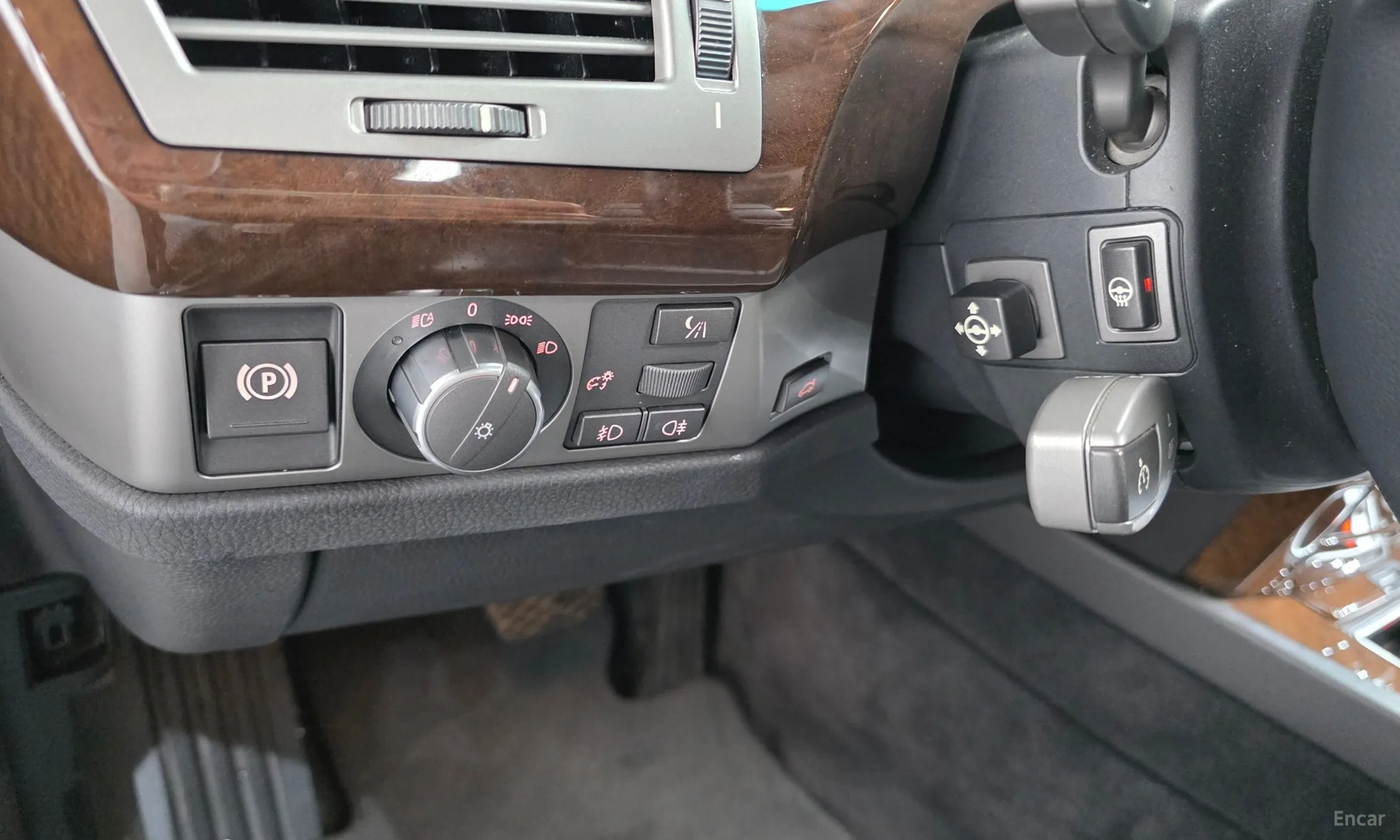 BMW 7 Series (E65) превью 14