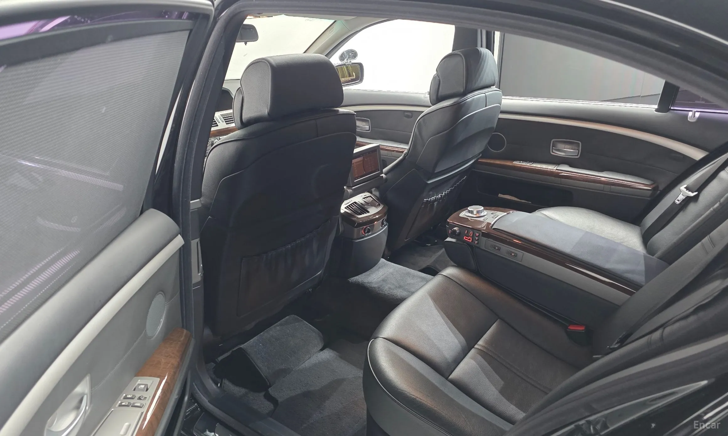 BMW 7 Series (E65) превью 18