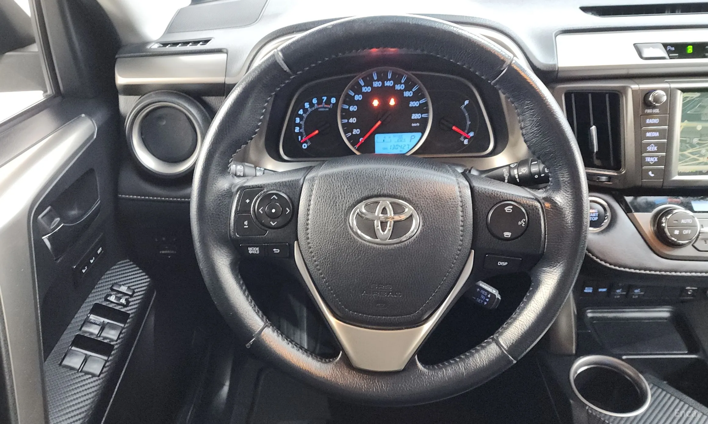 Toyota RAV4 превью 16