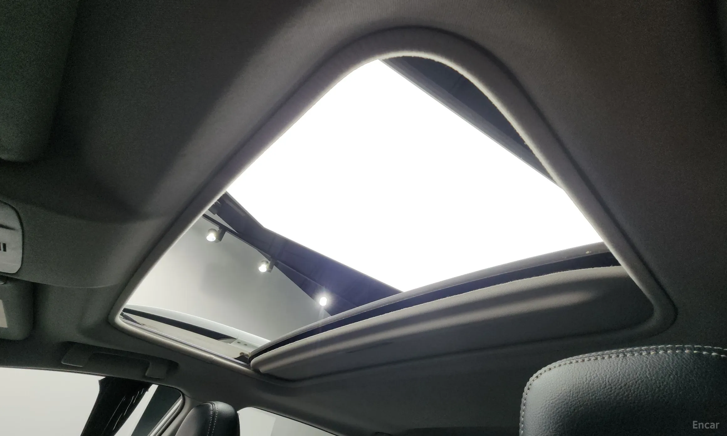 Toyota RAV4 превью 18