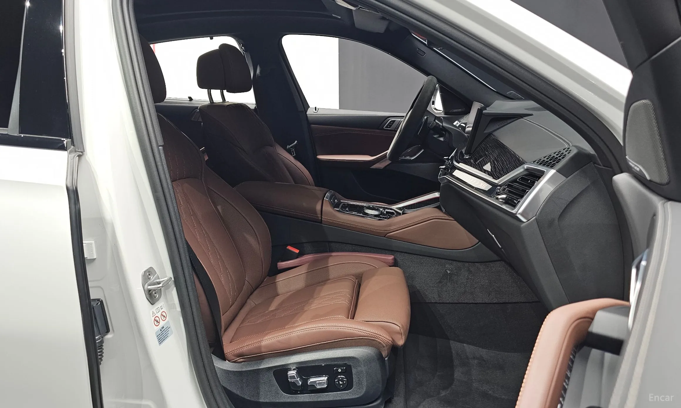 BMW X6 (G06) превью 10