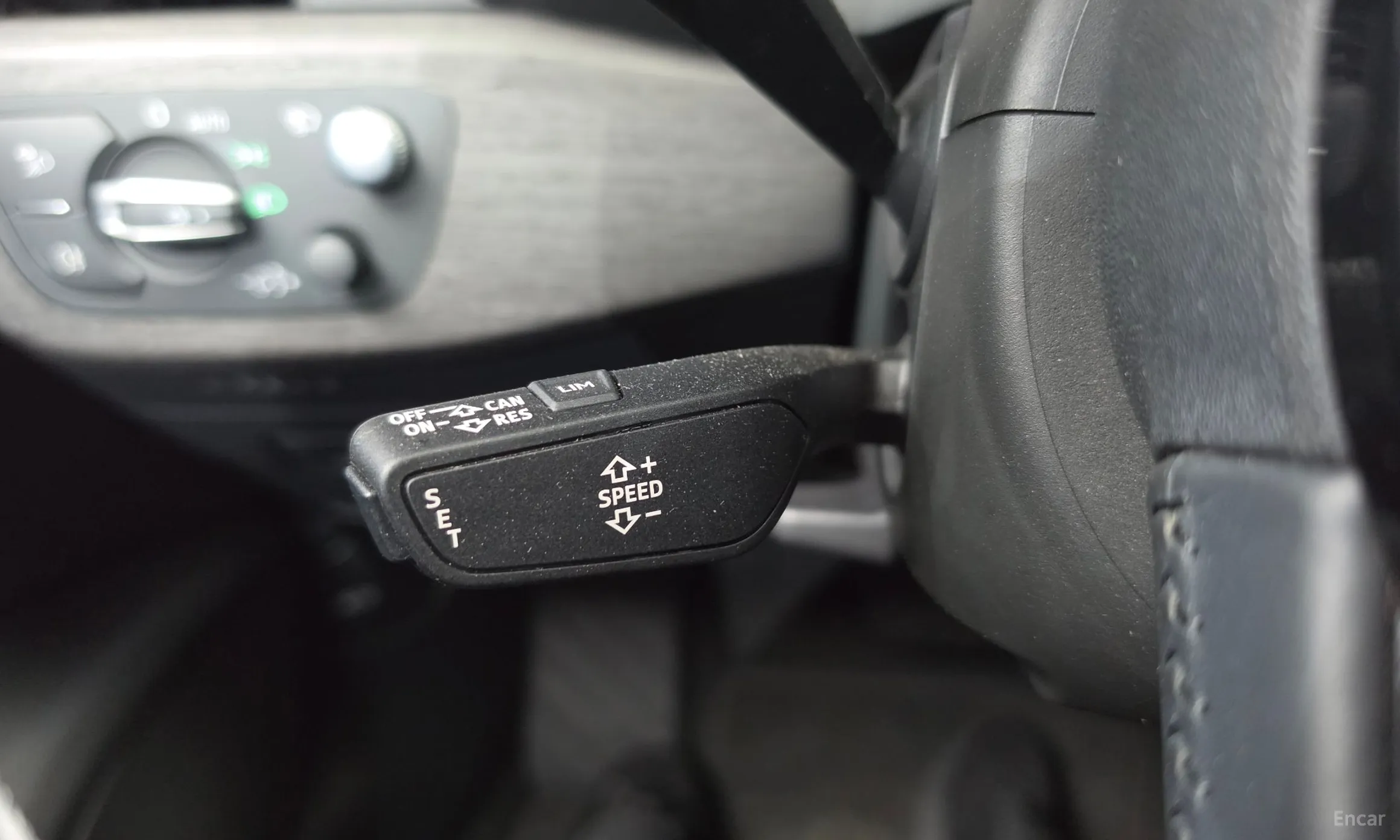 Audi A4 (B9) превью 20