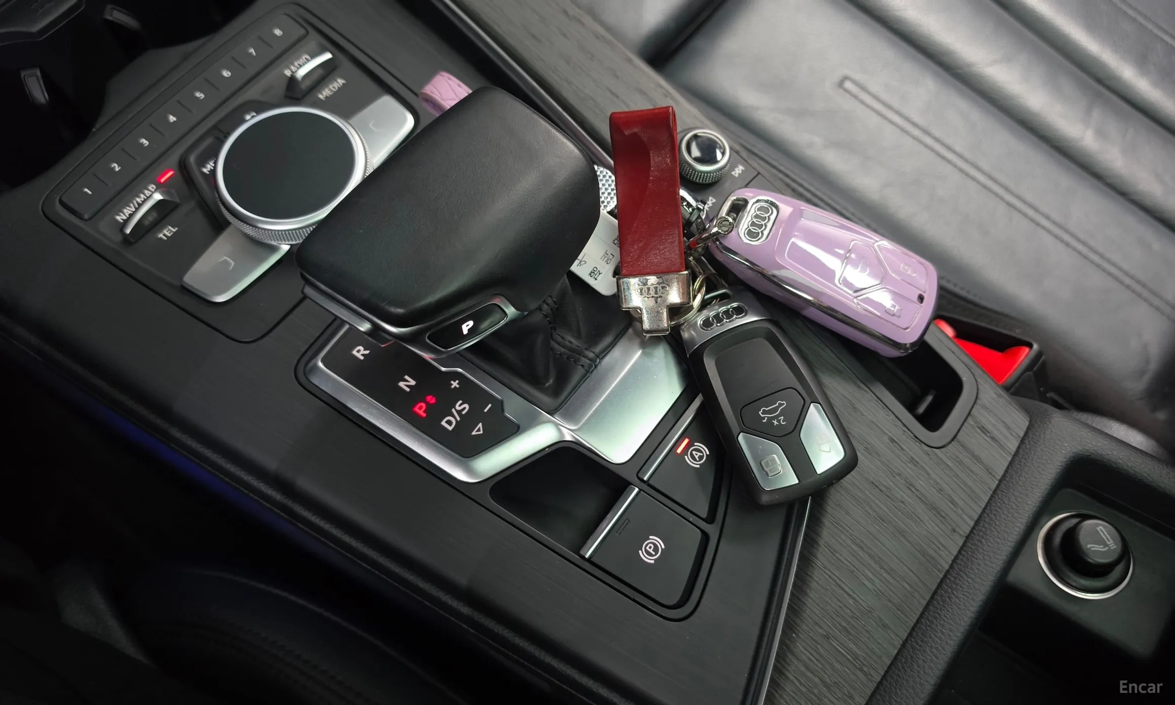 Audi A4 (B9) превью 9