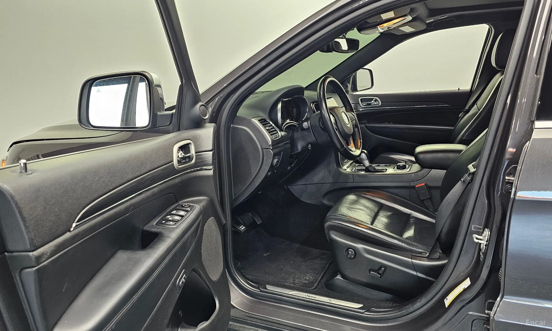 Jeep Grand Cherokee превью 10