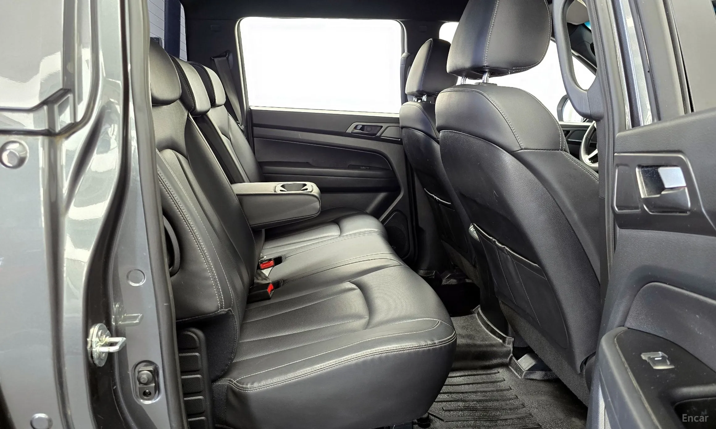 KG Mobility (SsangYong) Rexton Sports превью 12