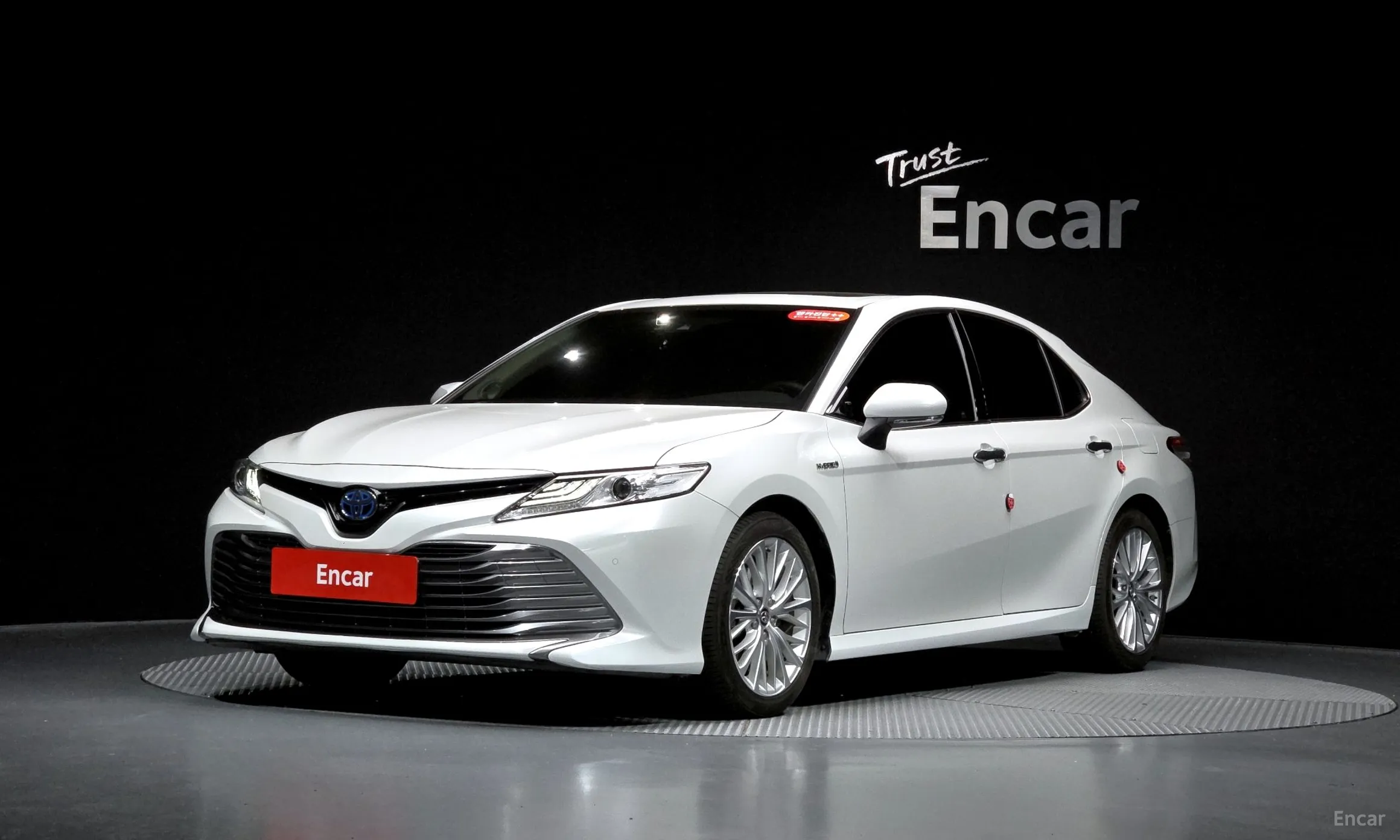 Camry (XV70)