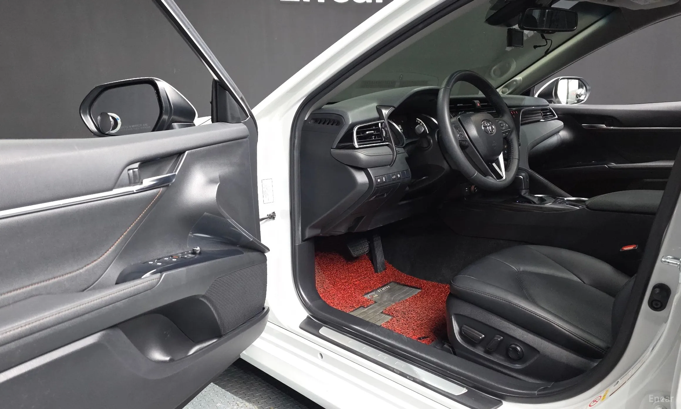 Toyota Camry (XV70) превью 10