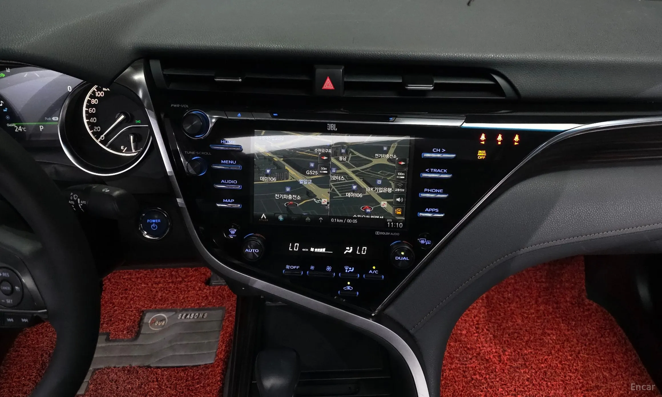 Toyota Camry (XV70) превью 14