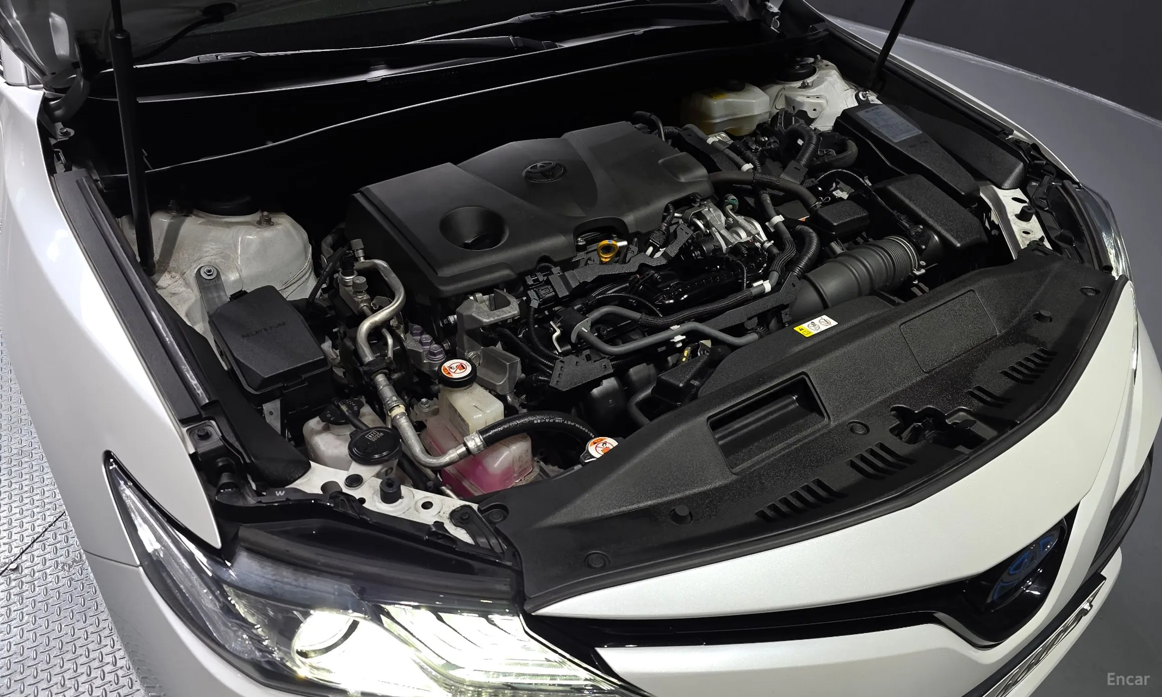 Toyota Camry (XV70) превью 6