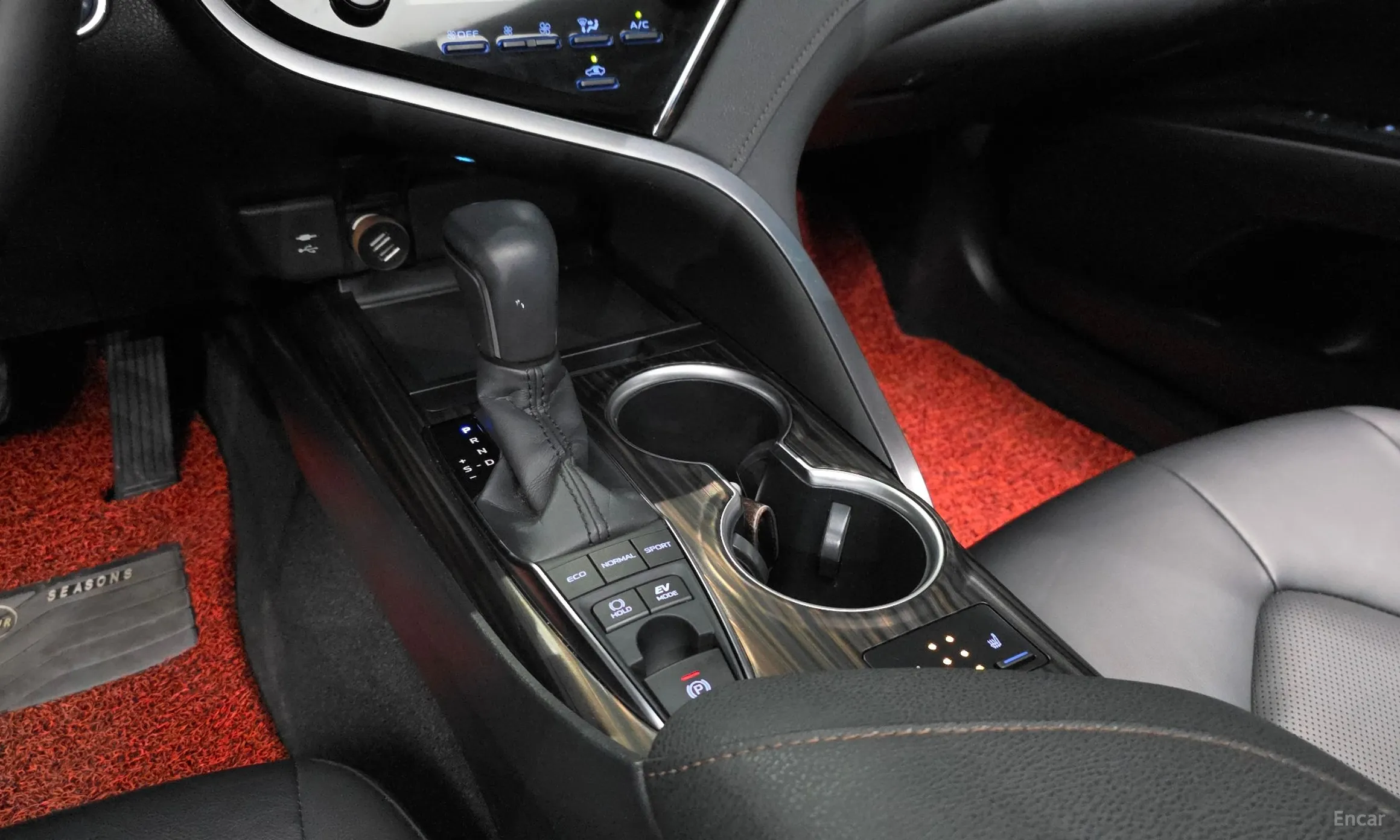 Toyota Camry (XV70) превью 9