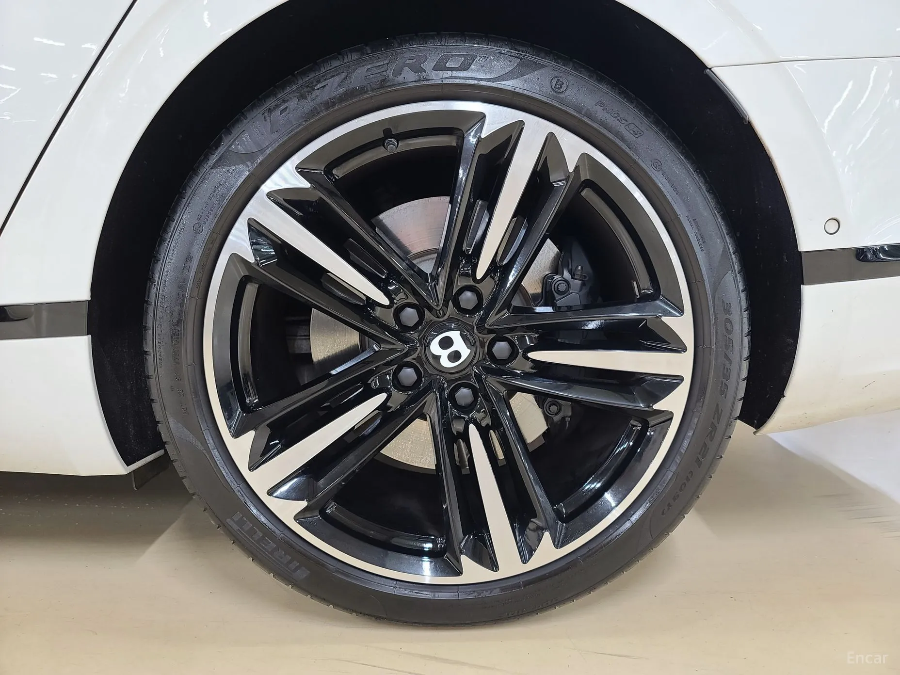 Bentley Flying Spur 3rd Generation превью 5