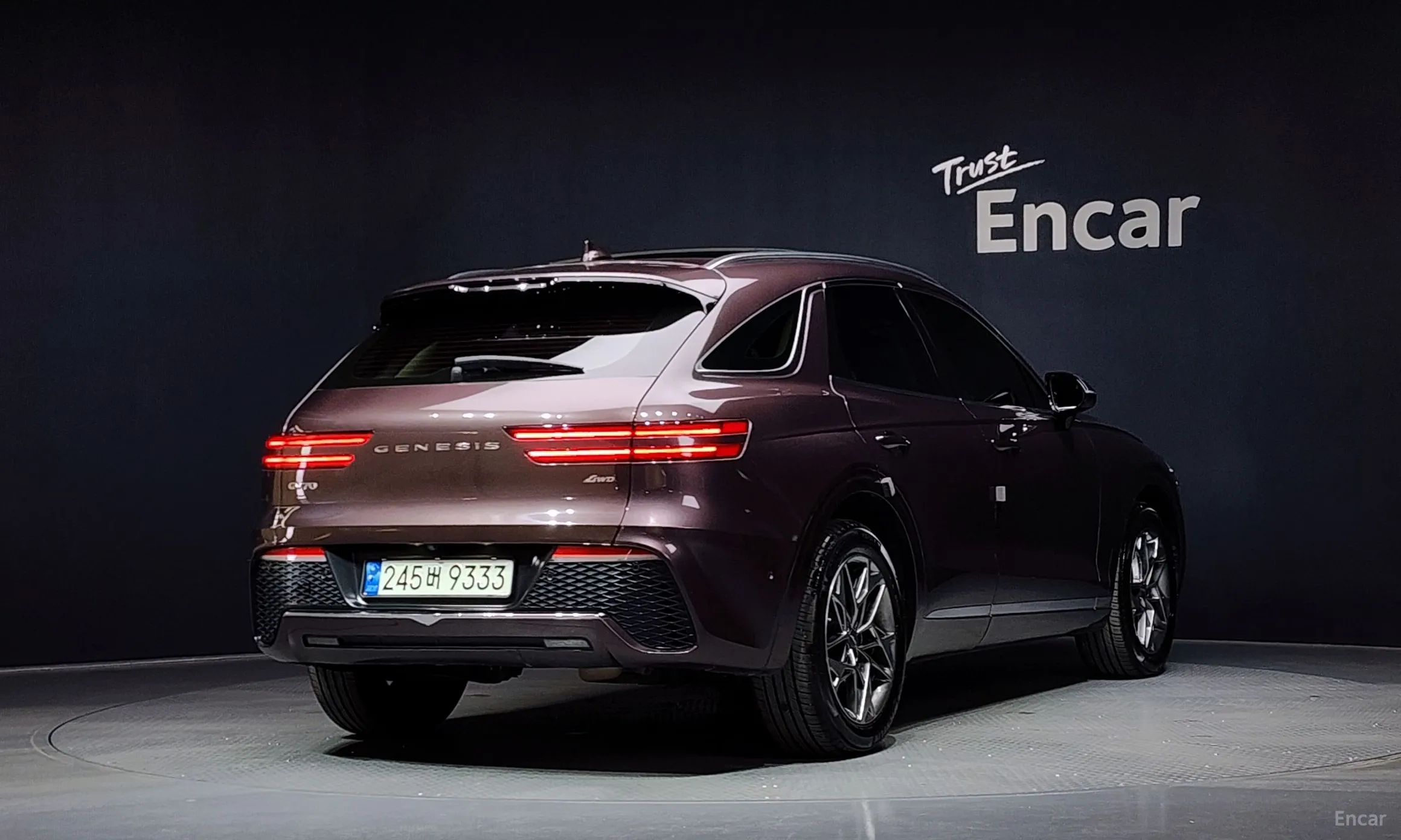 Genesis GV70 превью 2
