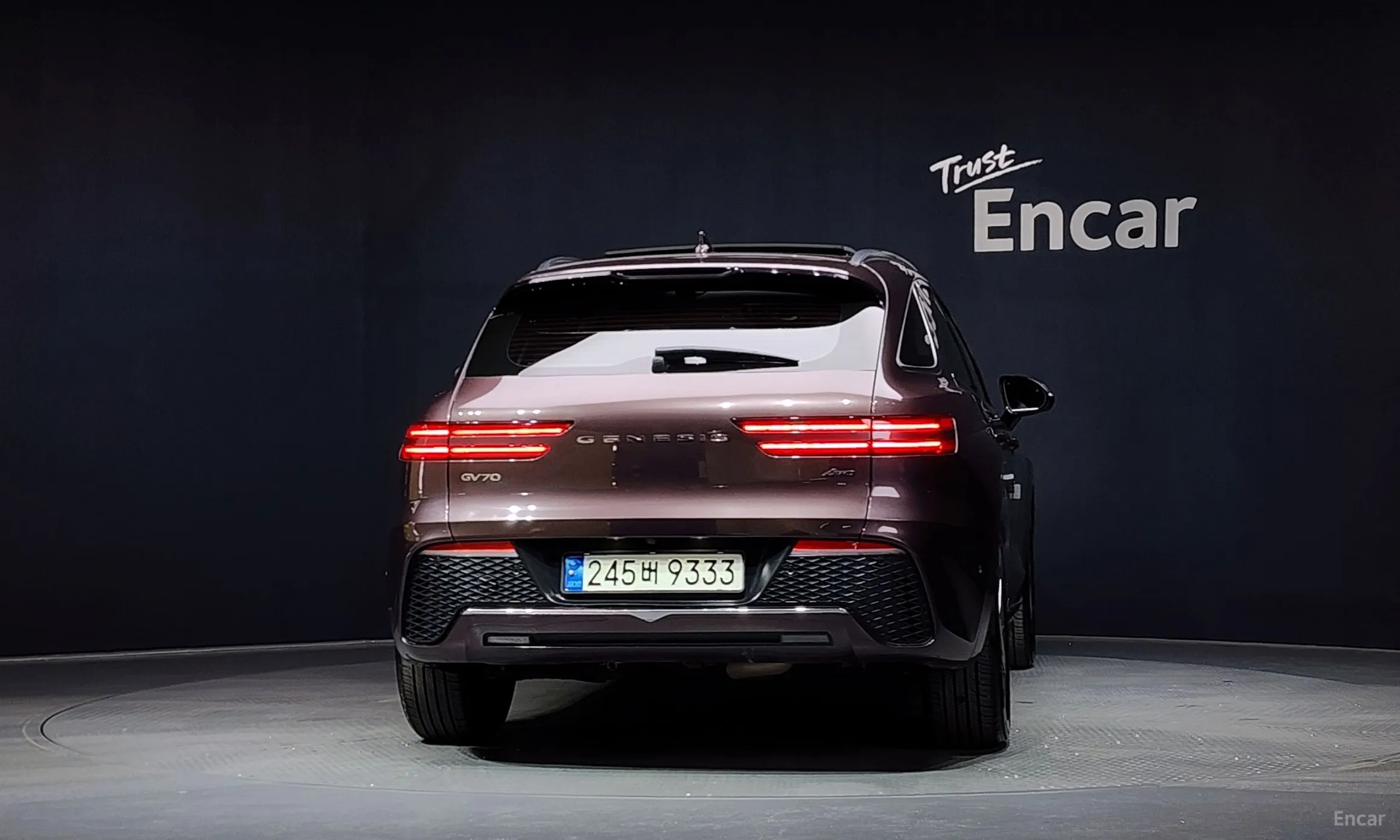 Genesis GV70 превью 4