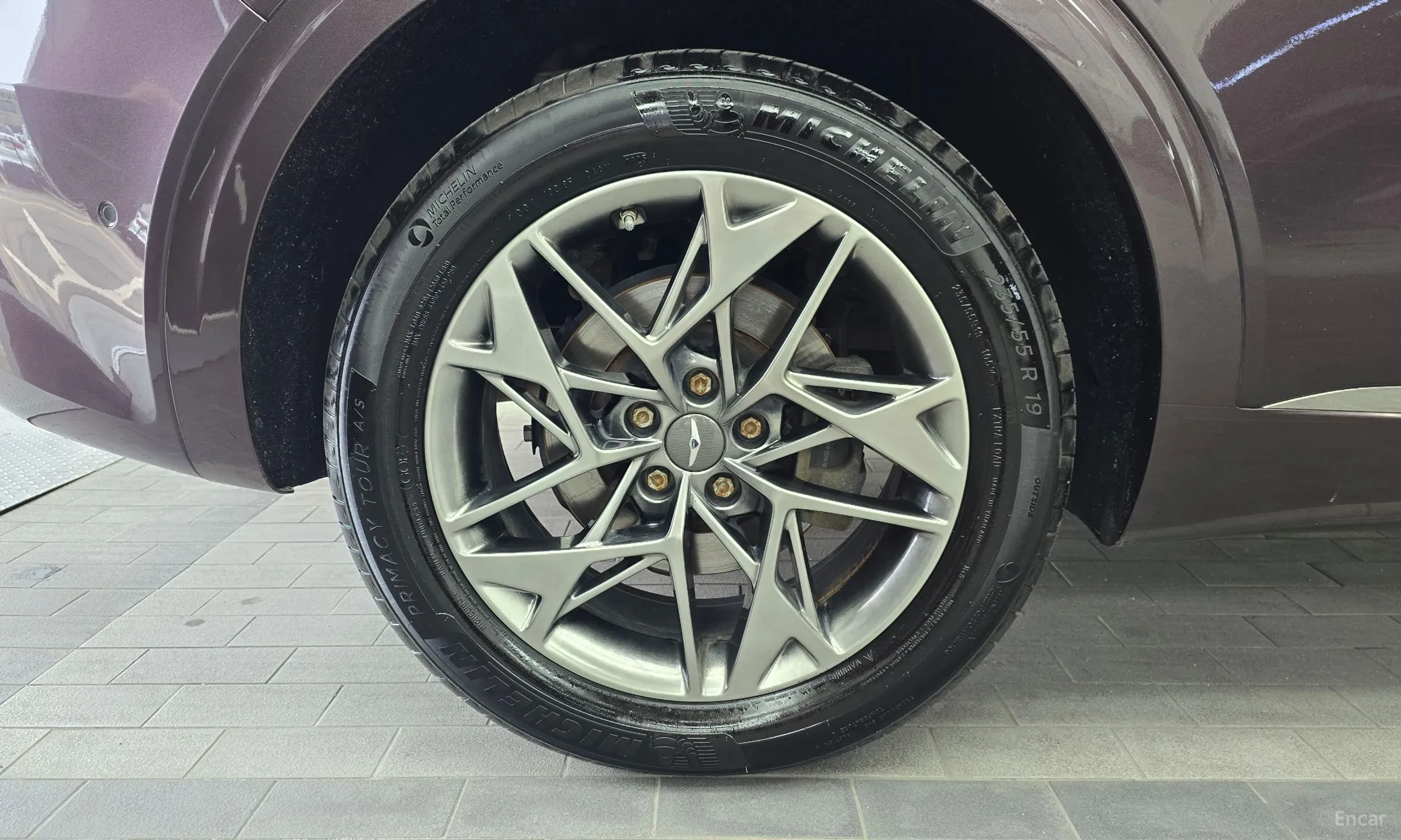 Genesis GV70 превью 5