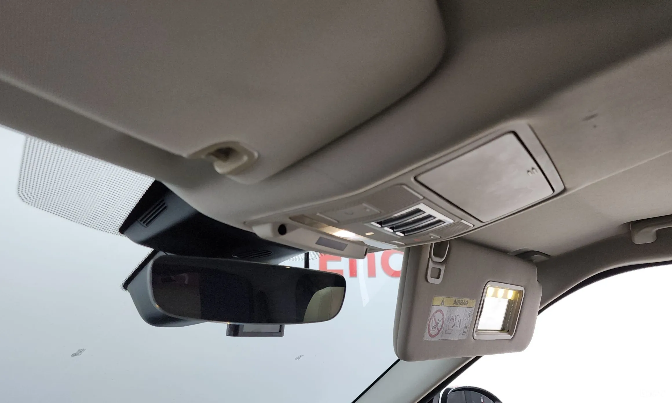 Land Rover Discovery 5 превью 18