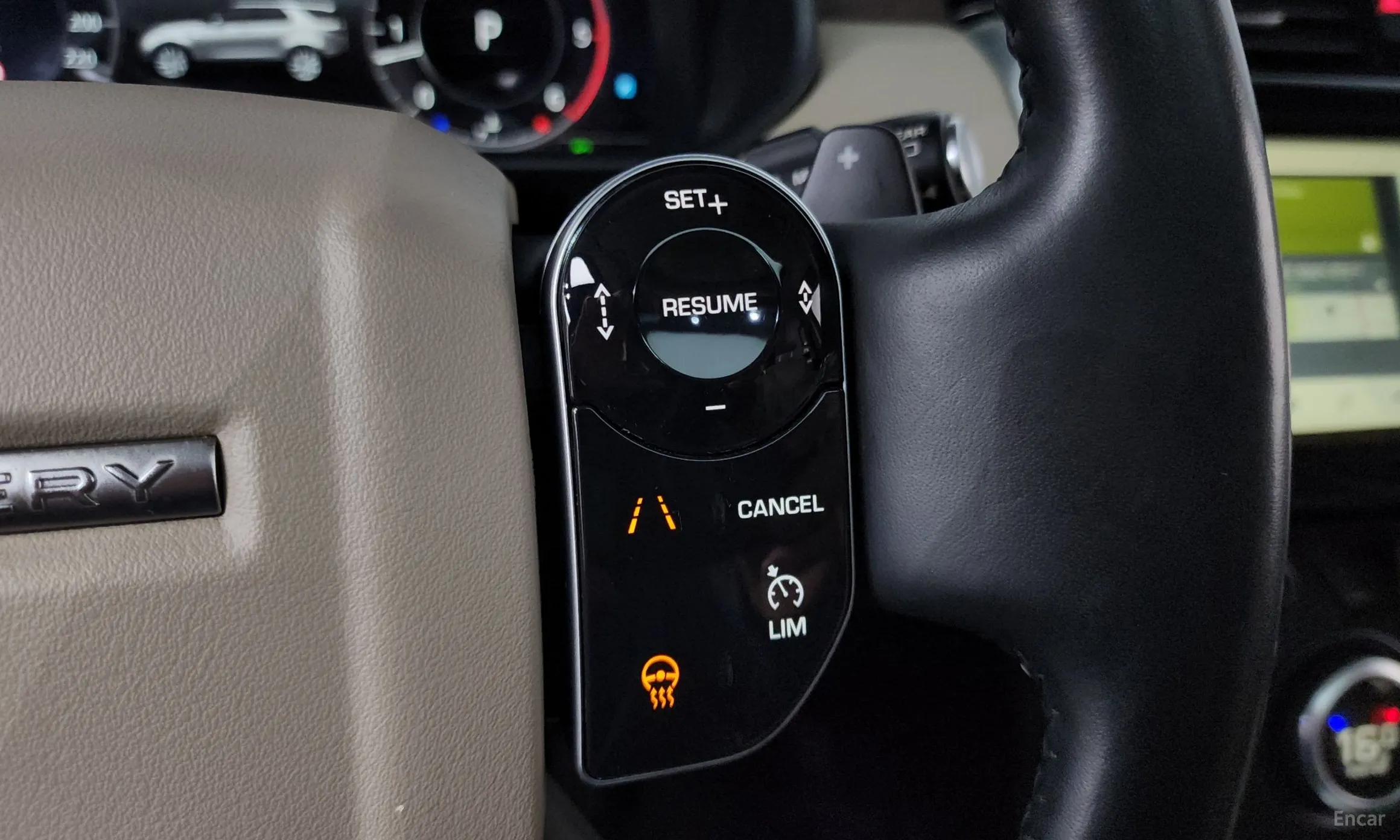 Land Rover Discovery 5 превью 20