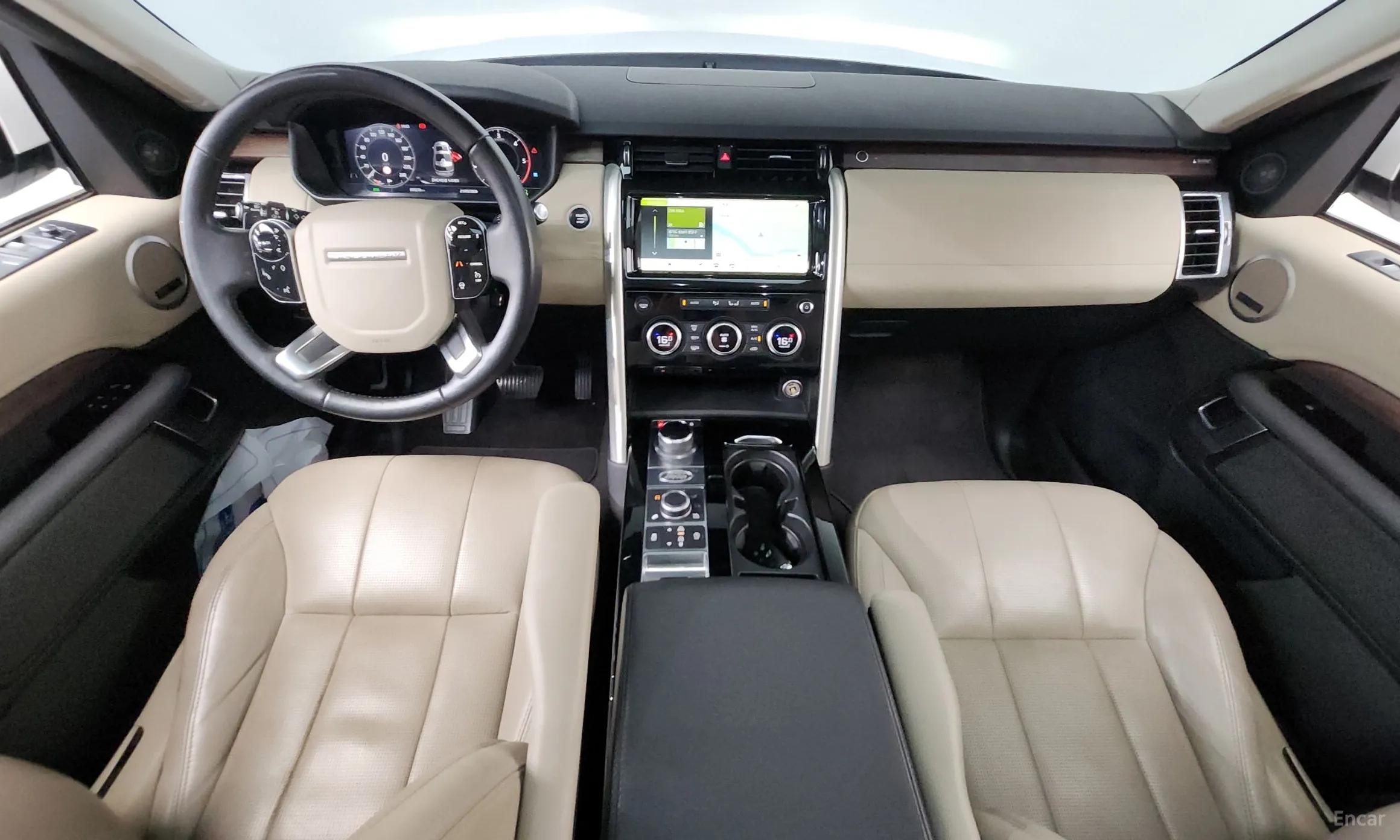 Land Rover Discovery 5 превью 7