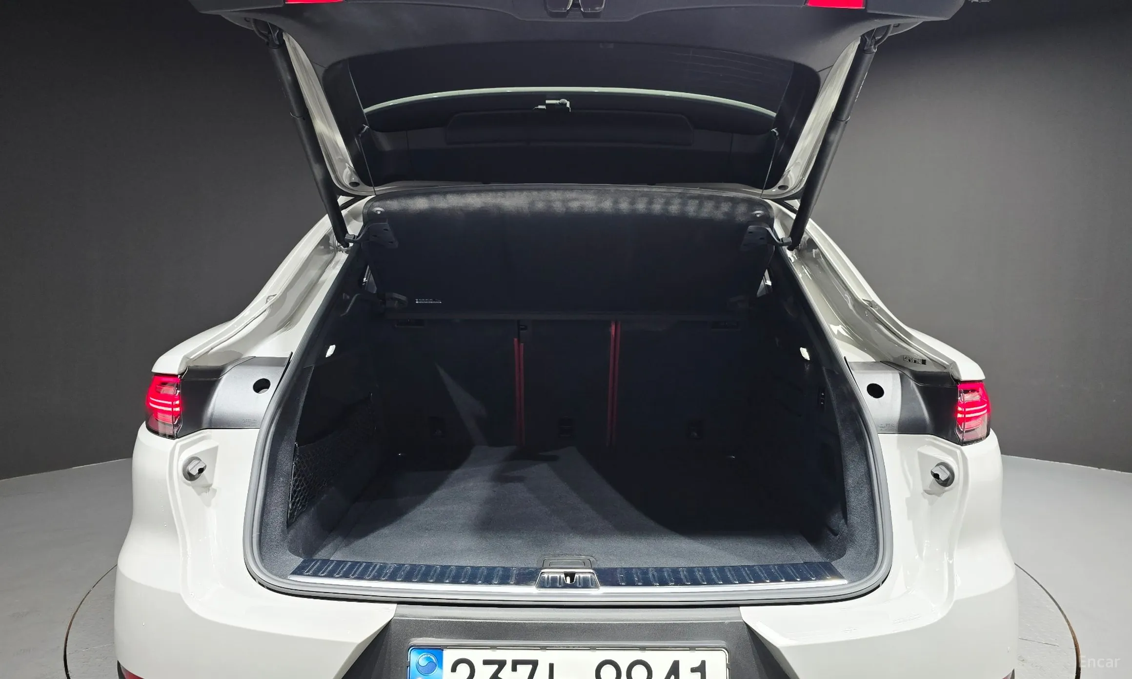 Porsche Cayenne (PO536) превью 19
