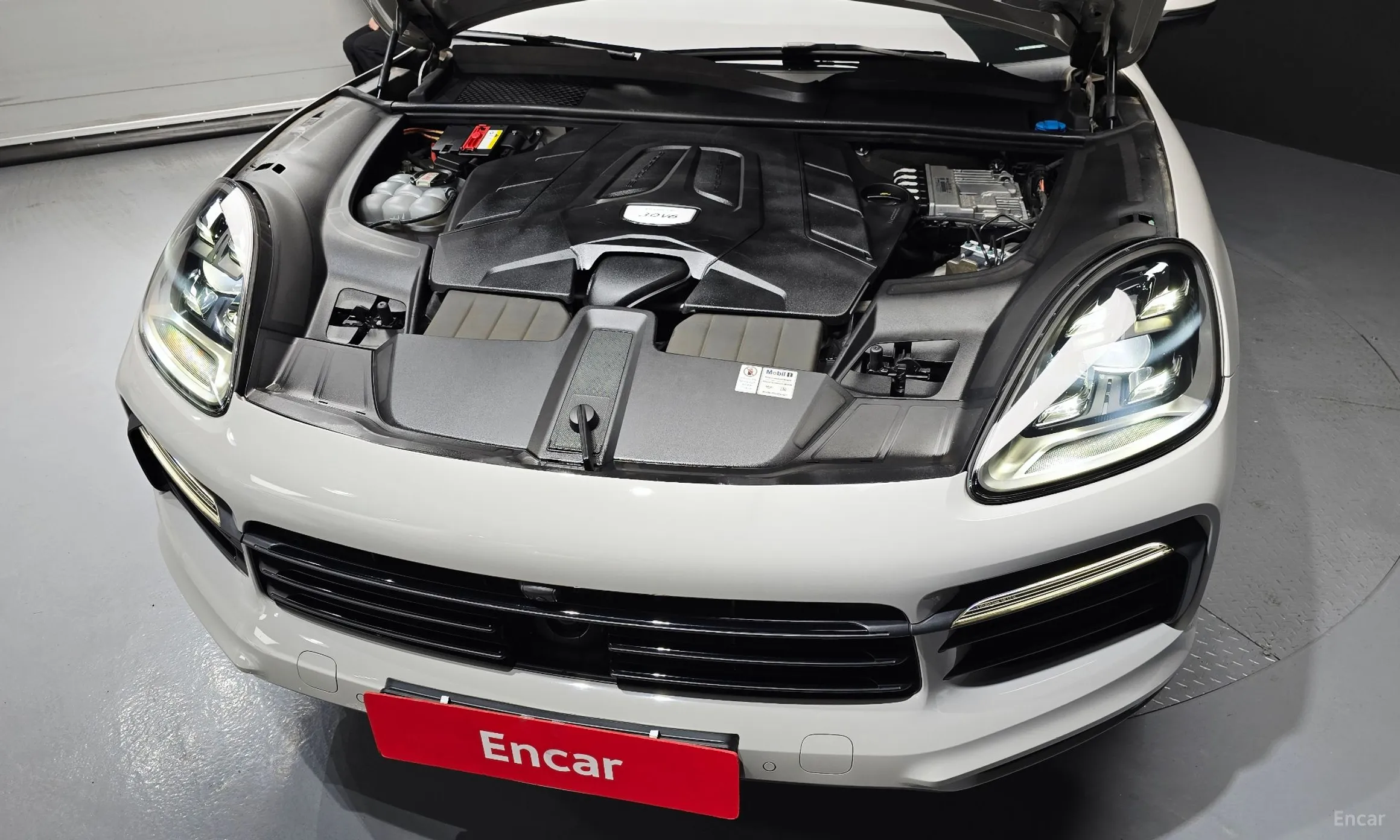 Porsche Cayenne (PO536) превью 6