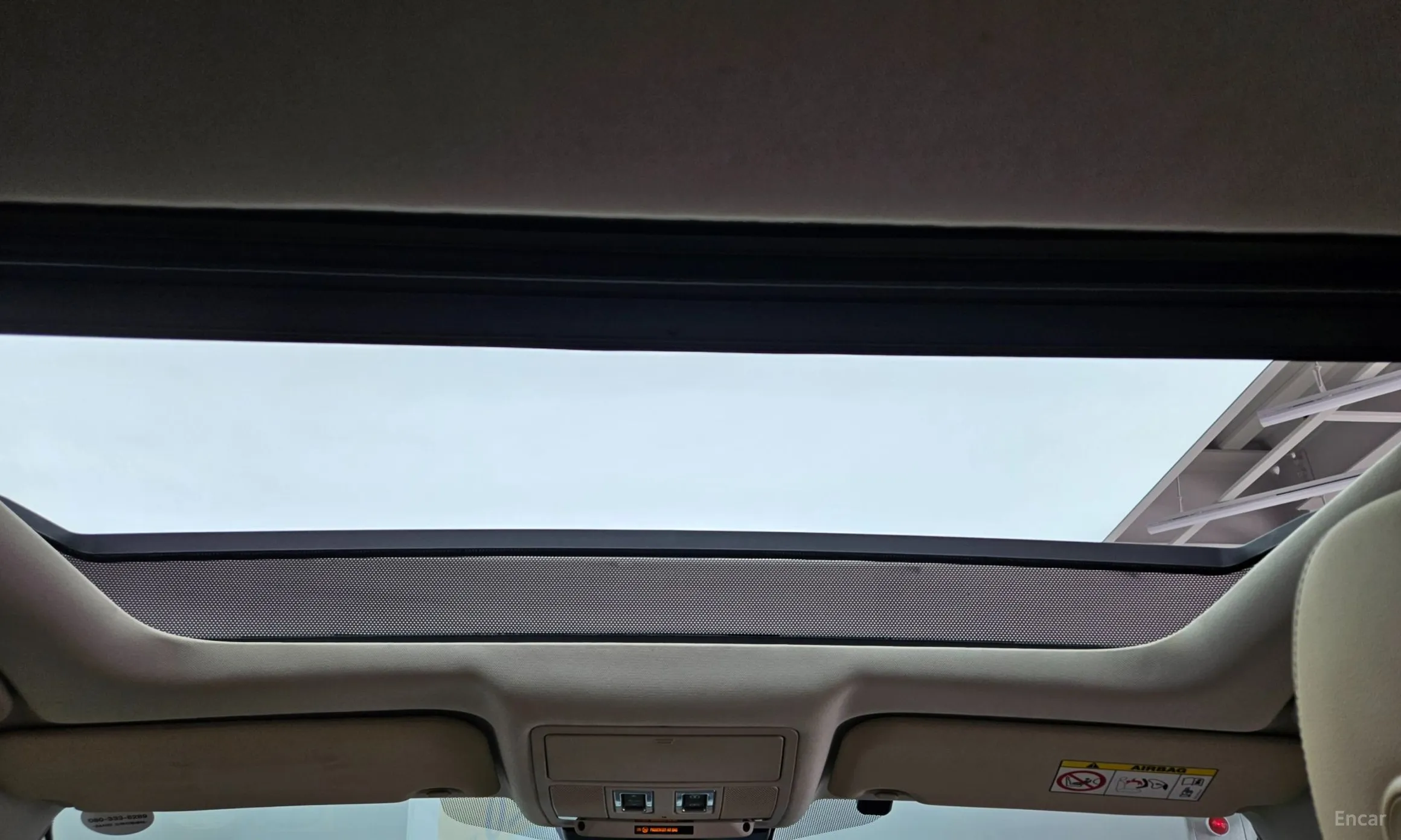 Jaguar XE превью 17