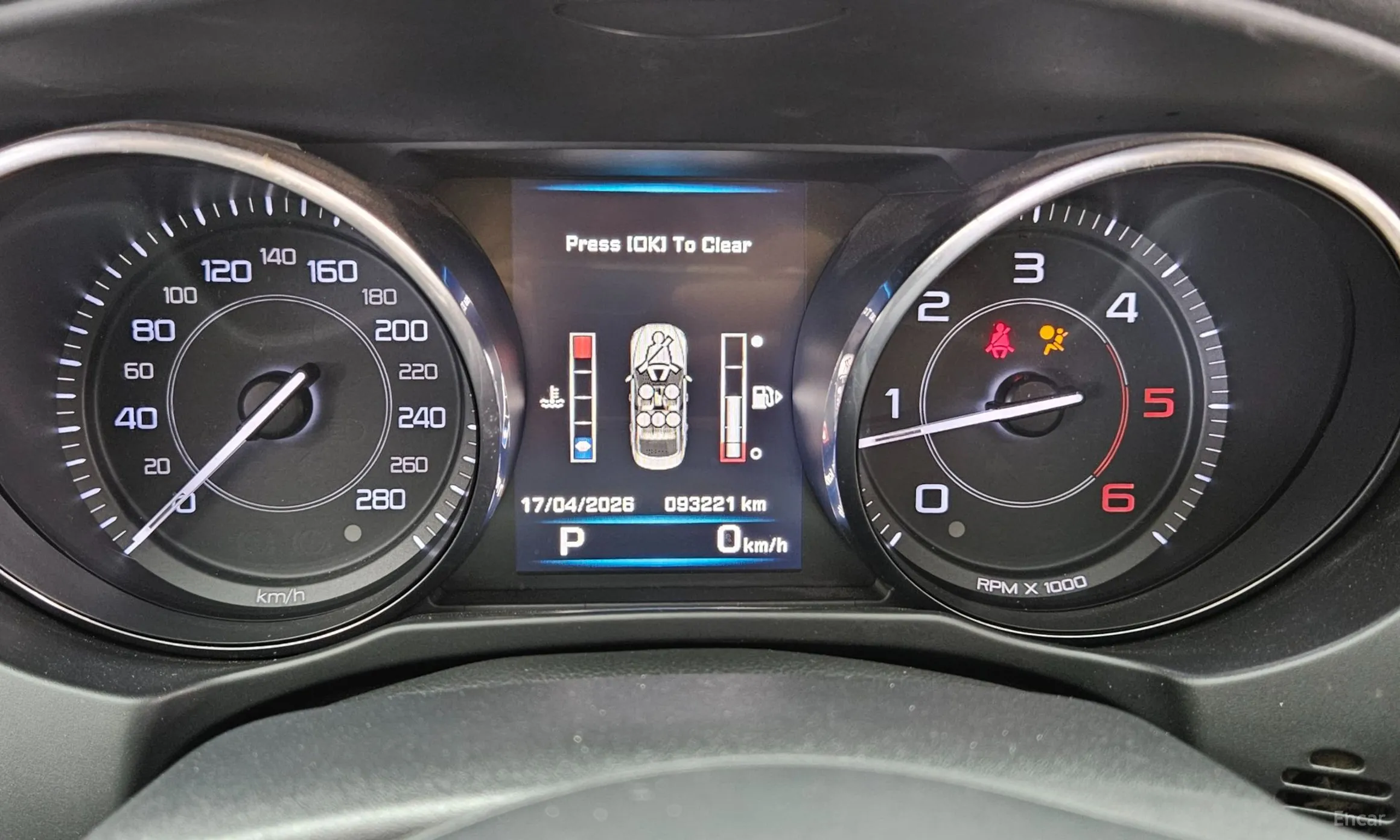 Jaguar XE превью 8