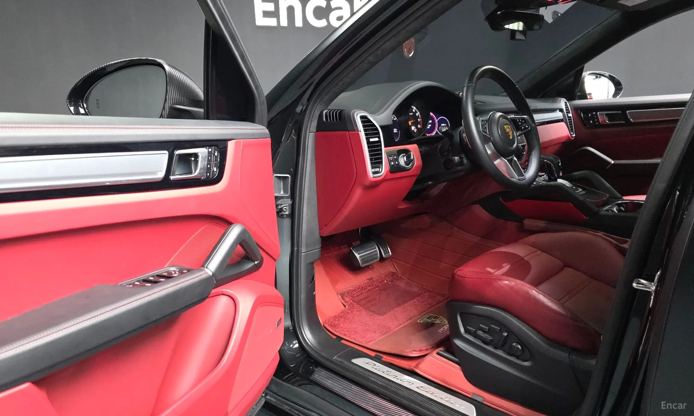 Porsche Cayenne (PO536) превью 10