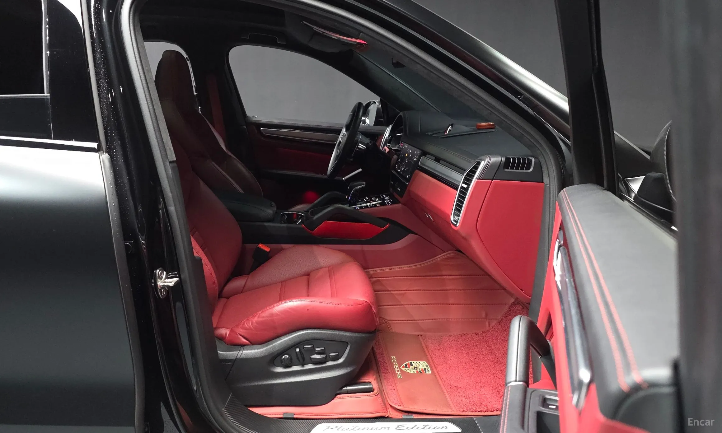 Porsche Cayenne (PO536) превью 11