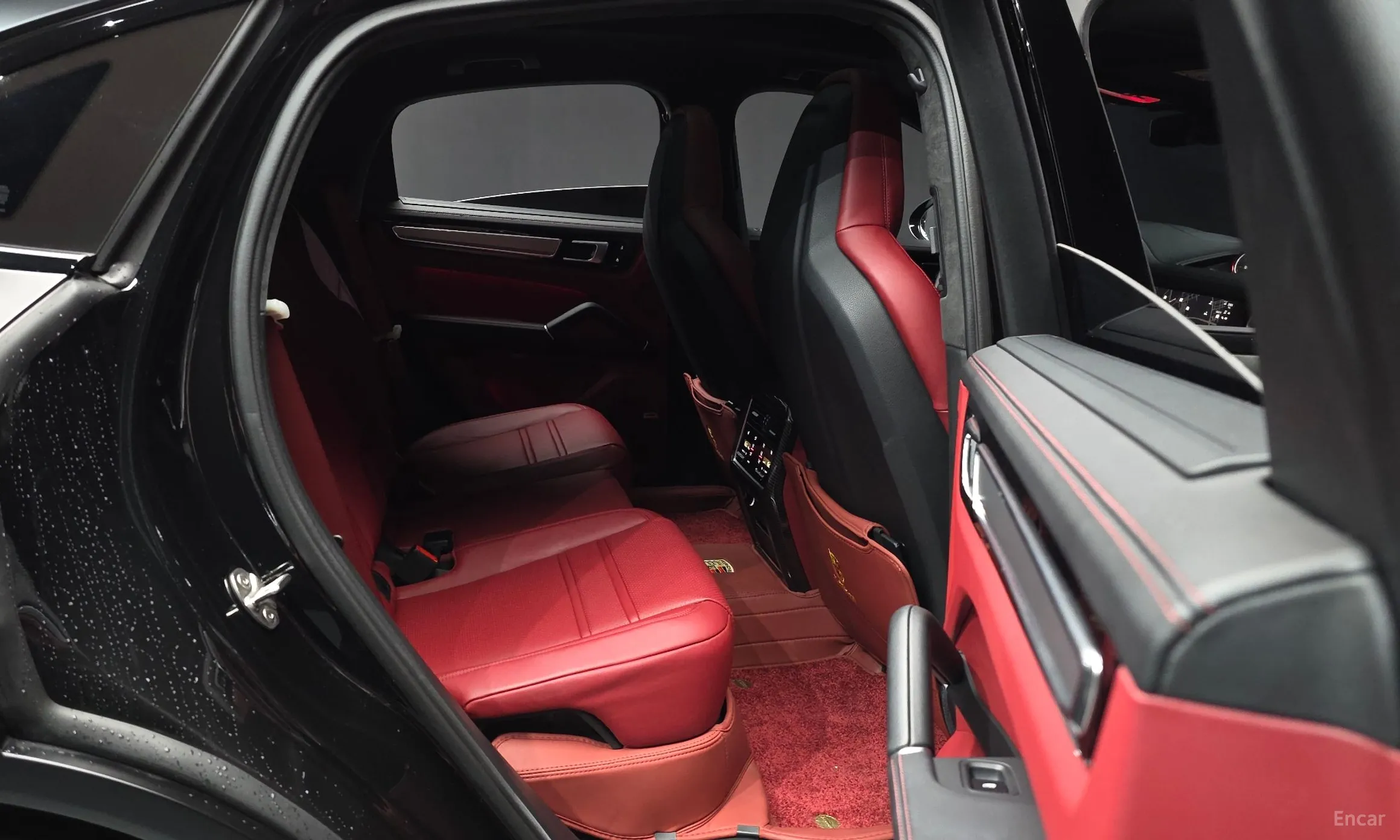 Porsche Cayenne (PO536) превью 12