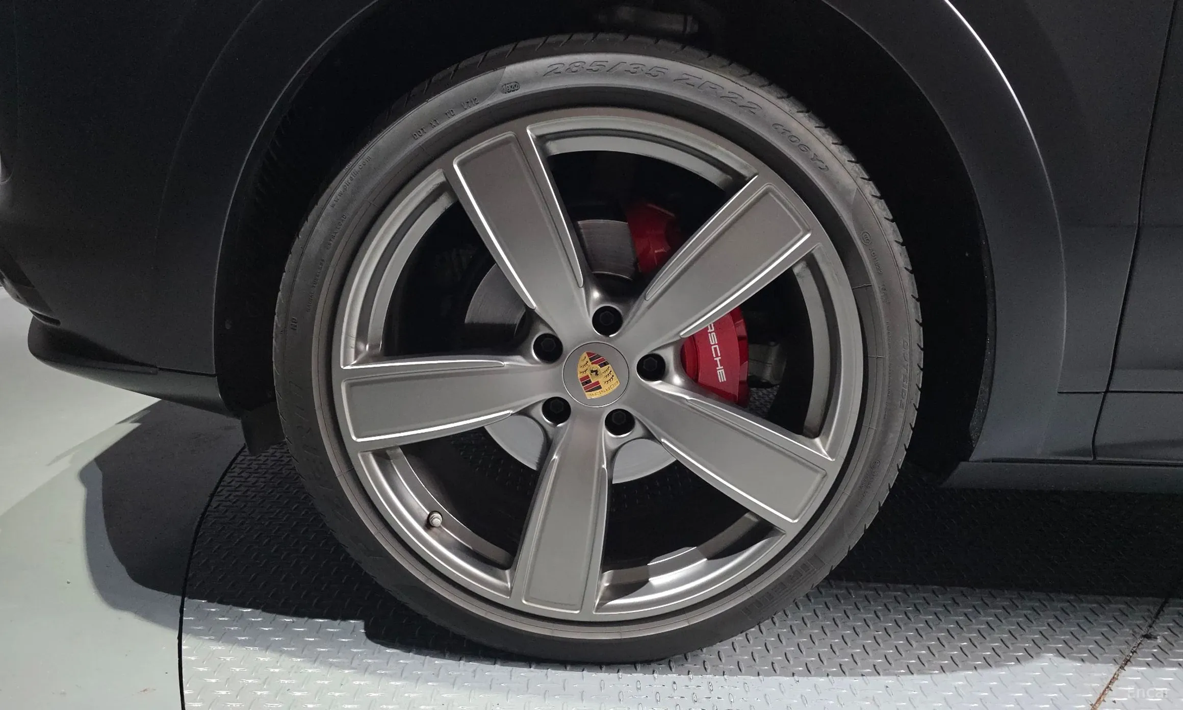 Porsche Cayenne (PO536) превью 5