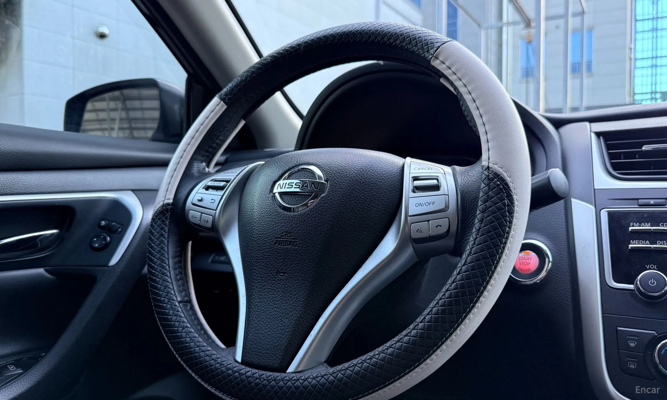 Nissan Altima превью 12