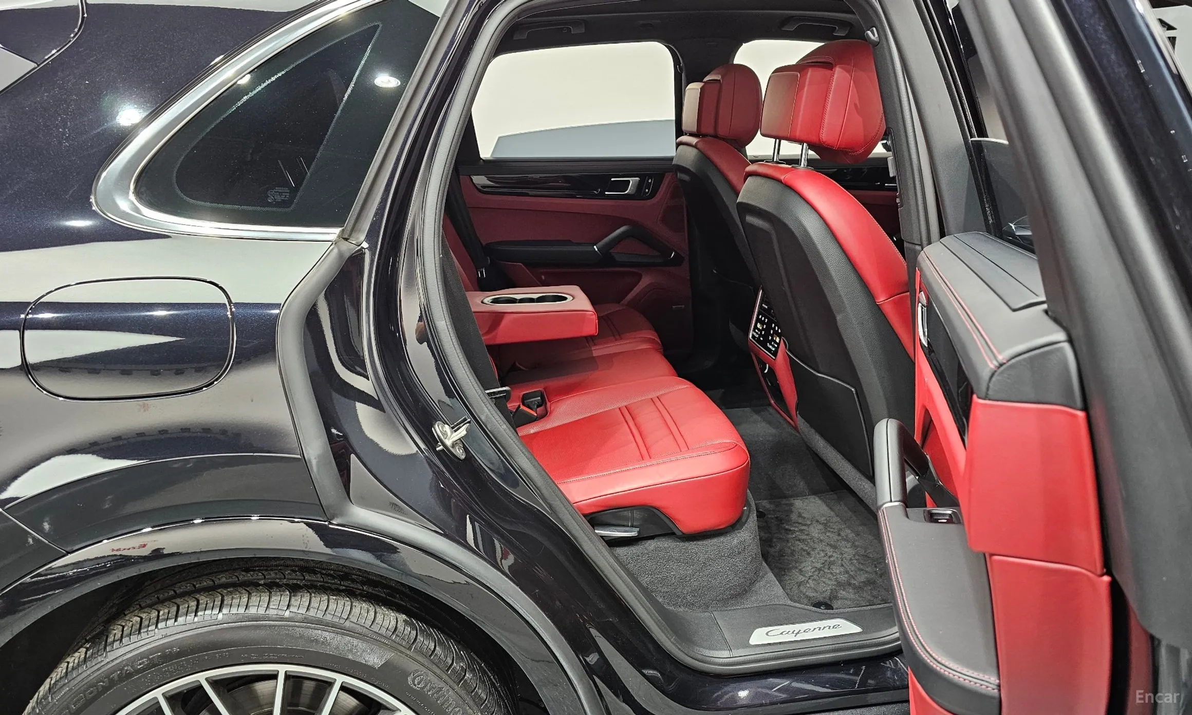 Porsche Cayenne (PO536) превью 11