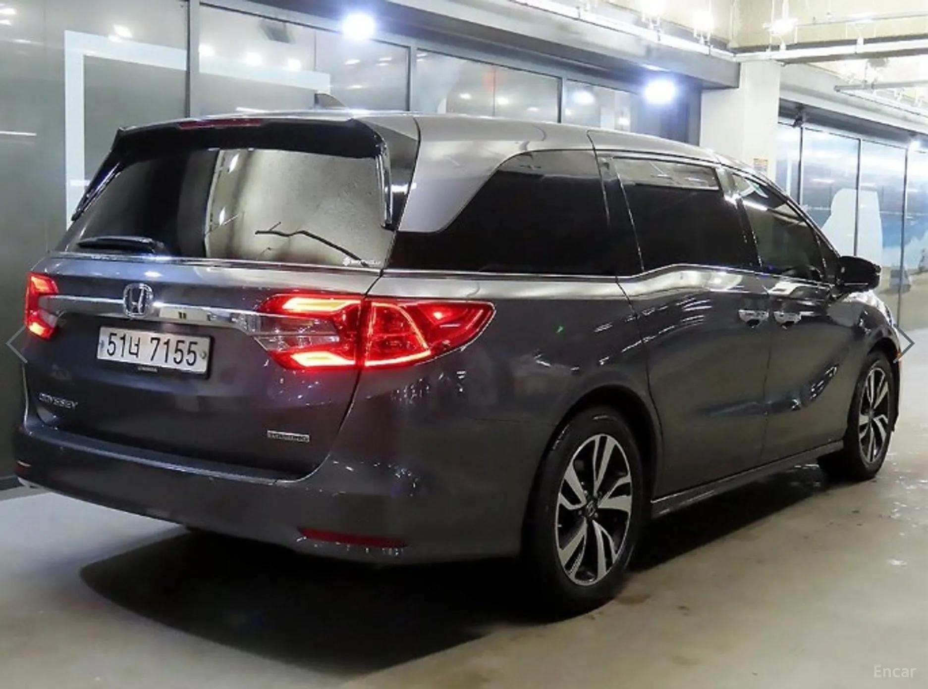 Honda Odyssey превью 4