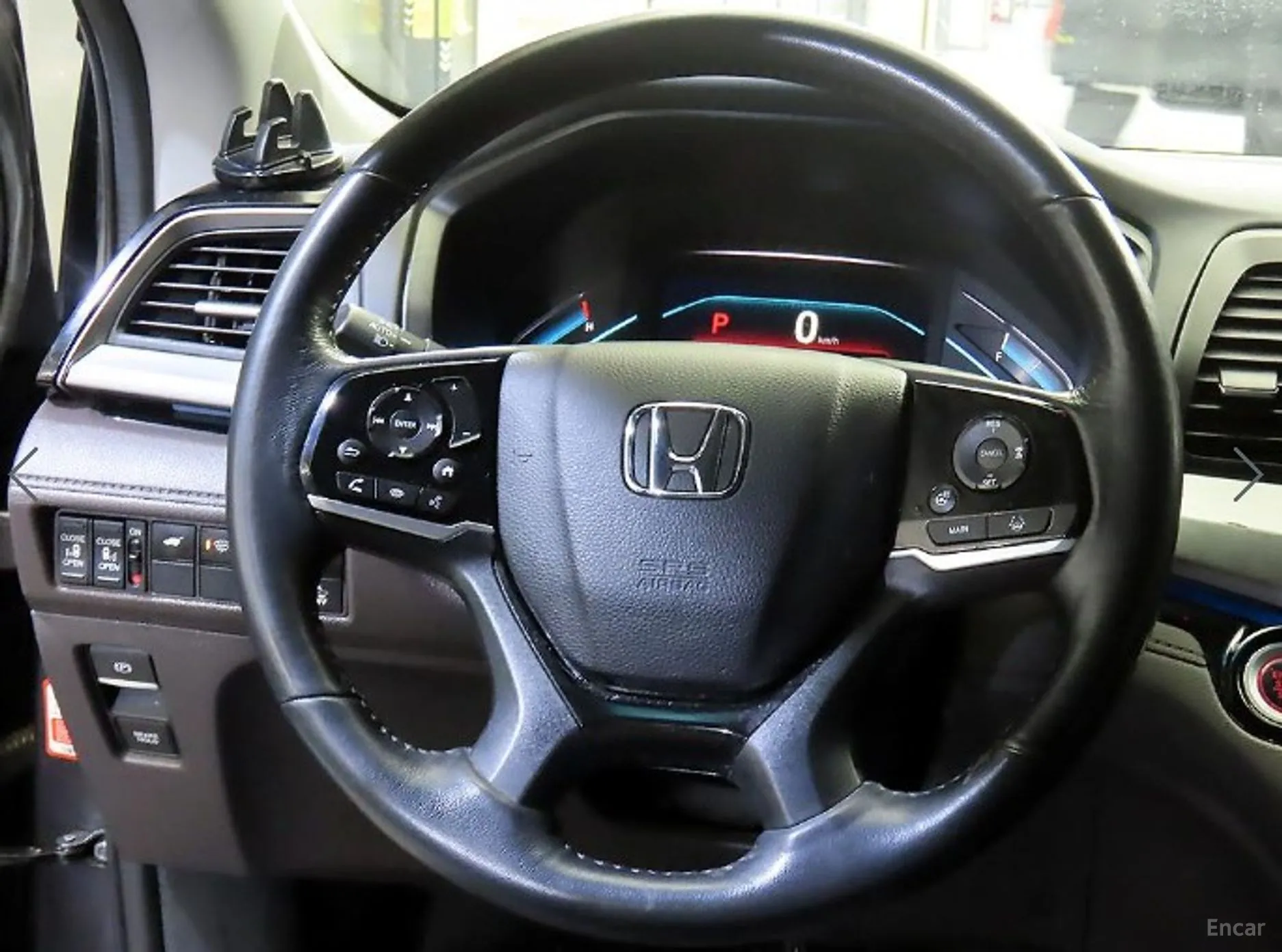 Honda Odyssey превью 8