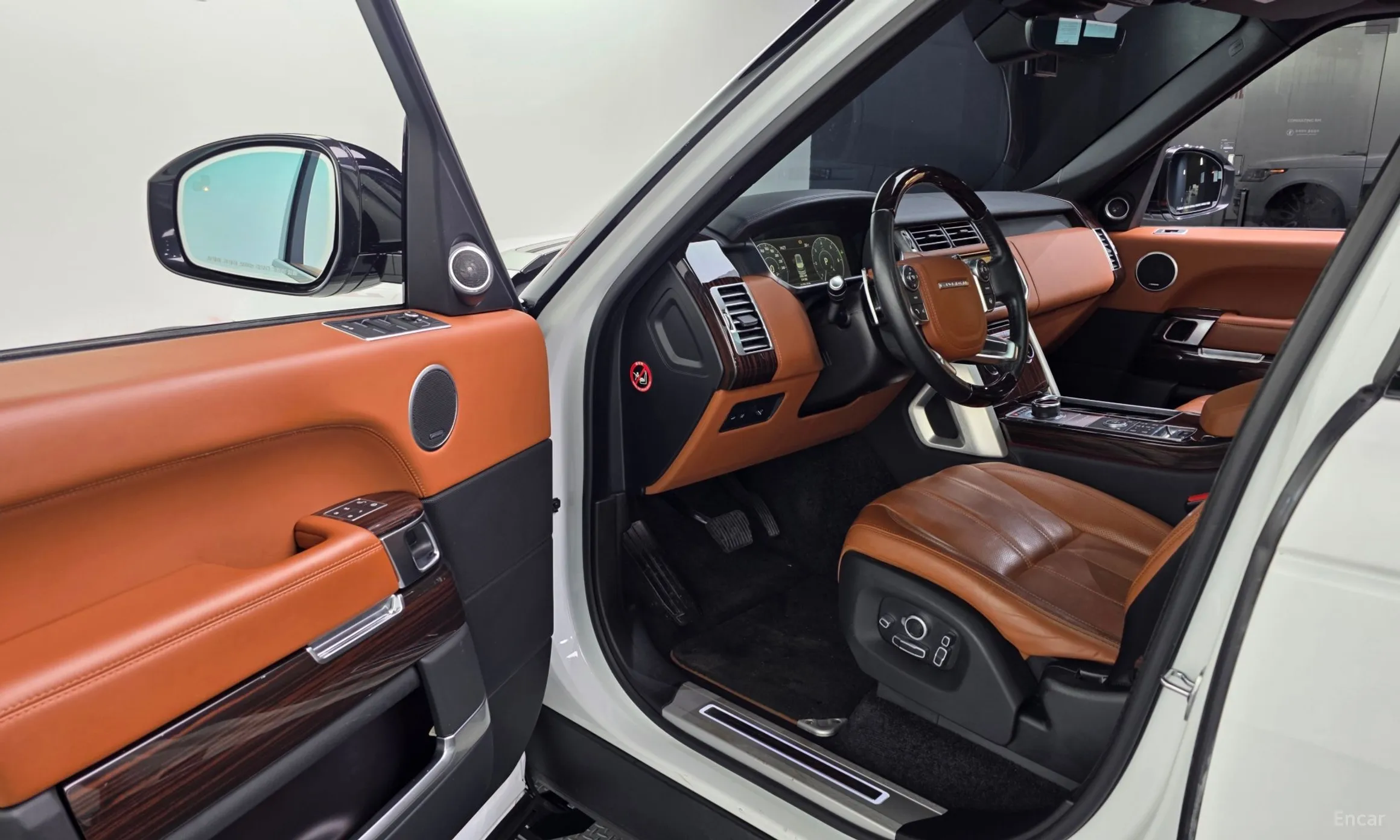 Land Rover Range Rover 4th Generation превью 10