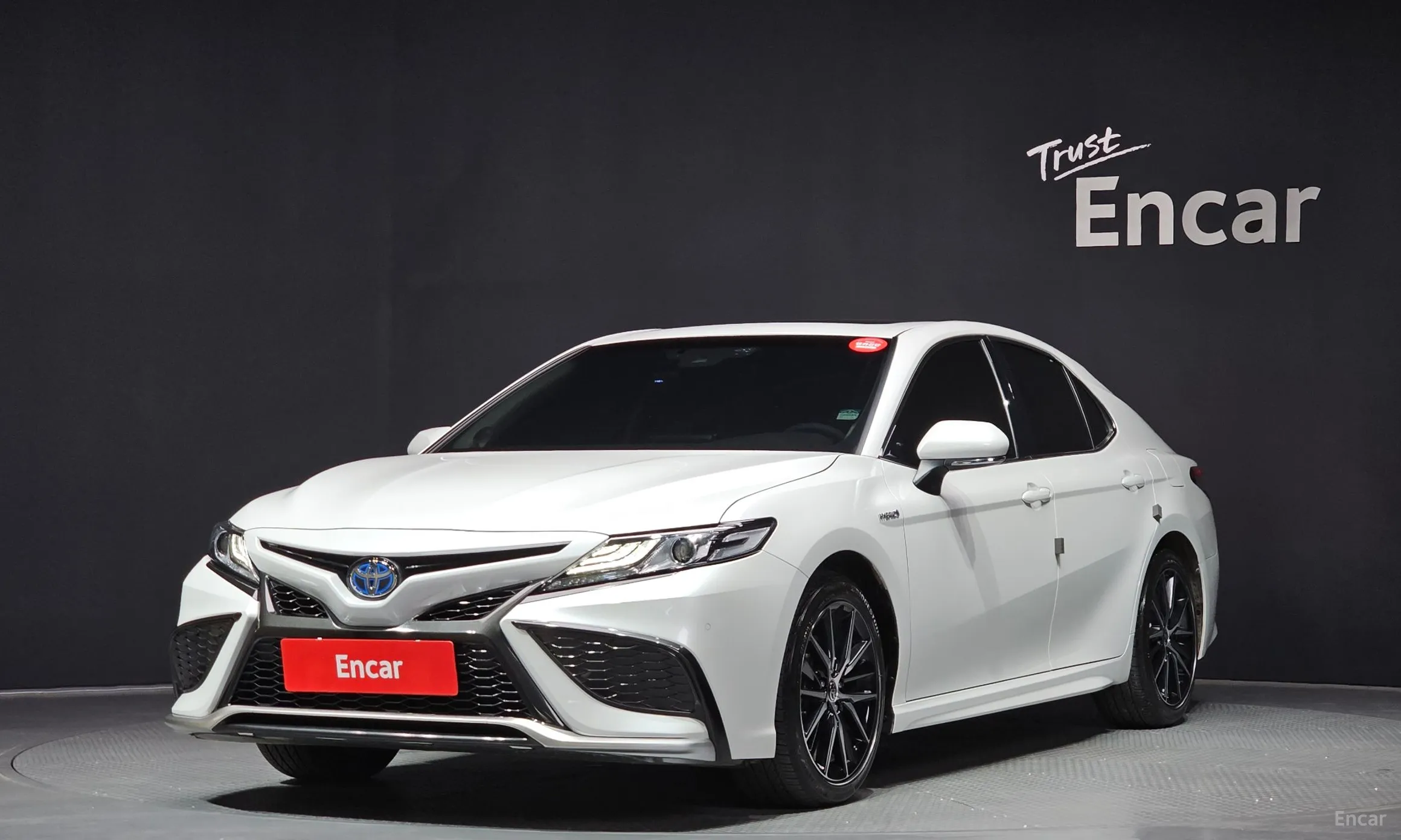 Camry (XV70)