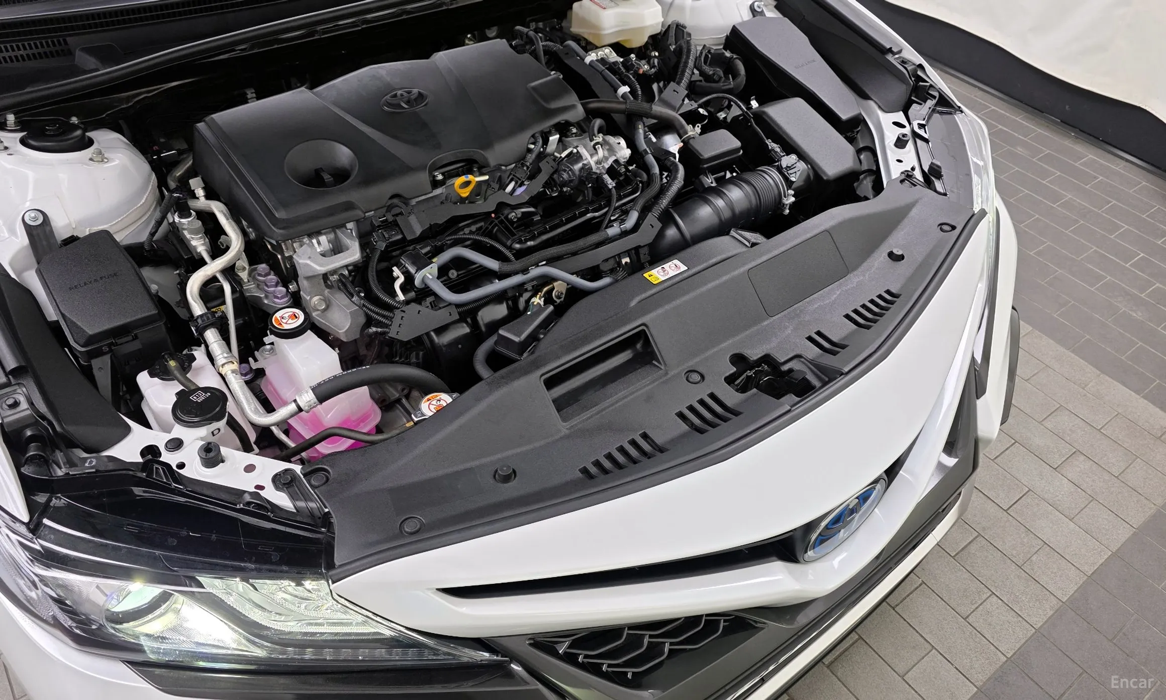 Toyota Camry (XV70) превью 6