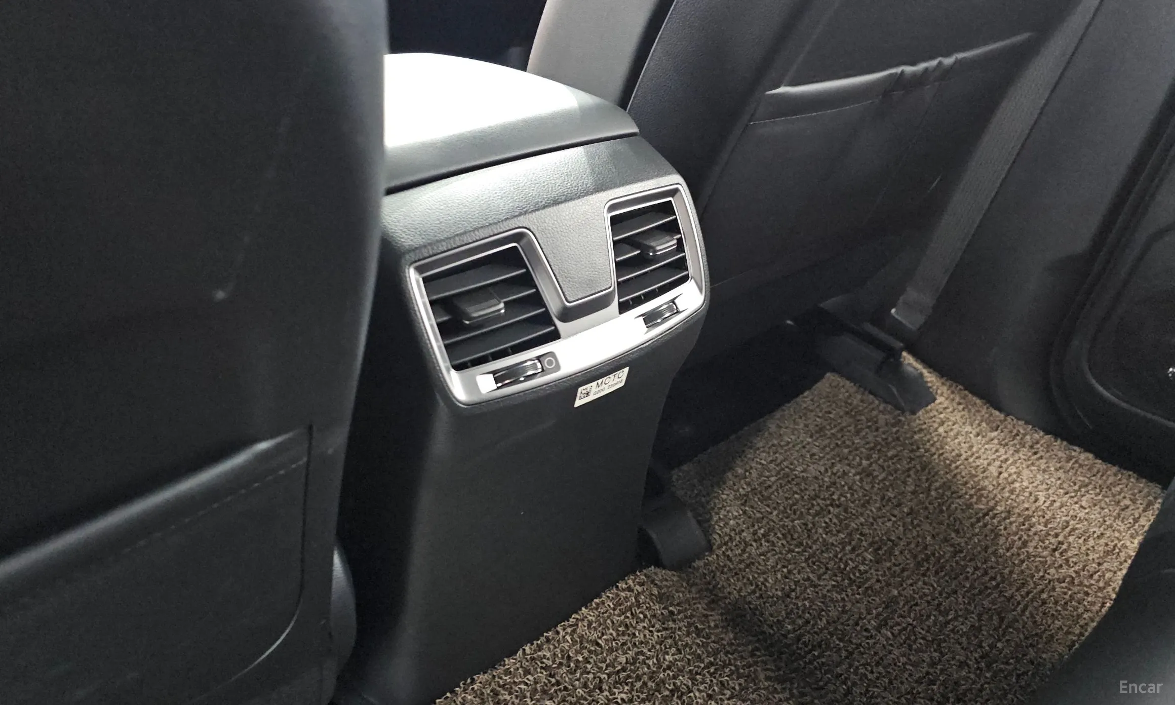 KG Mobility (SsangYong) Rexton Sports превью 18