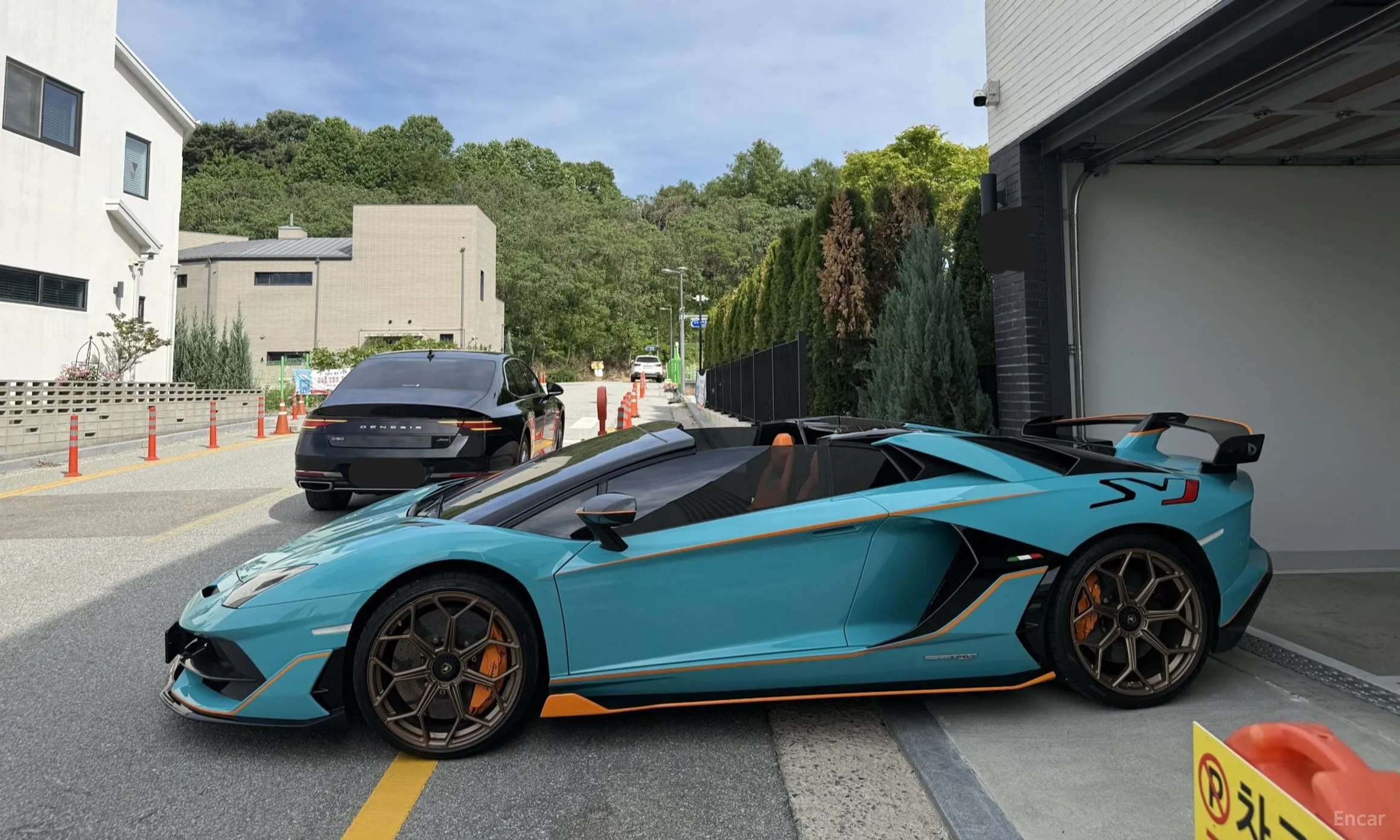 Lamborghini Aventador
