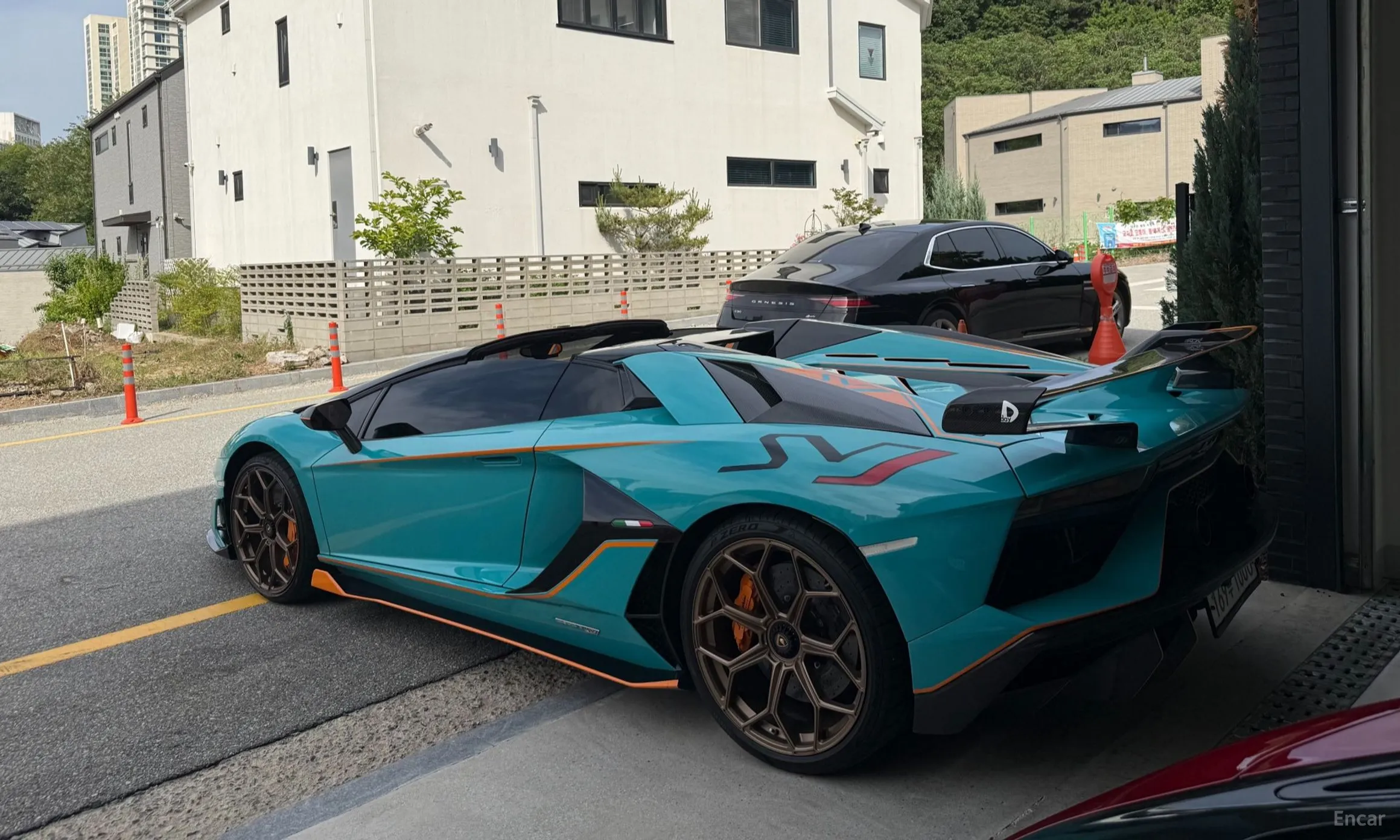 Lamborghini Aventador превью 4