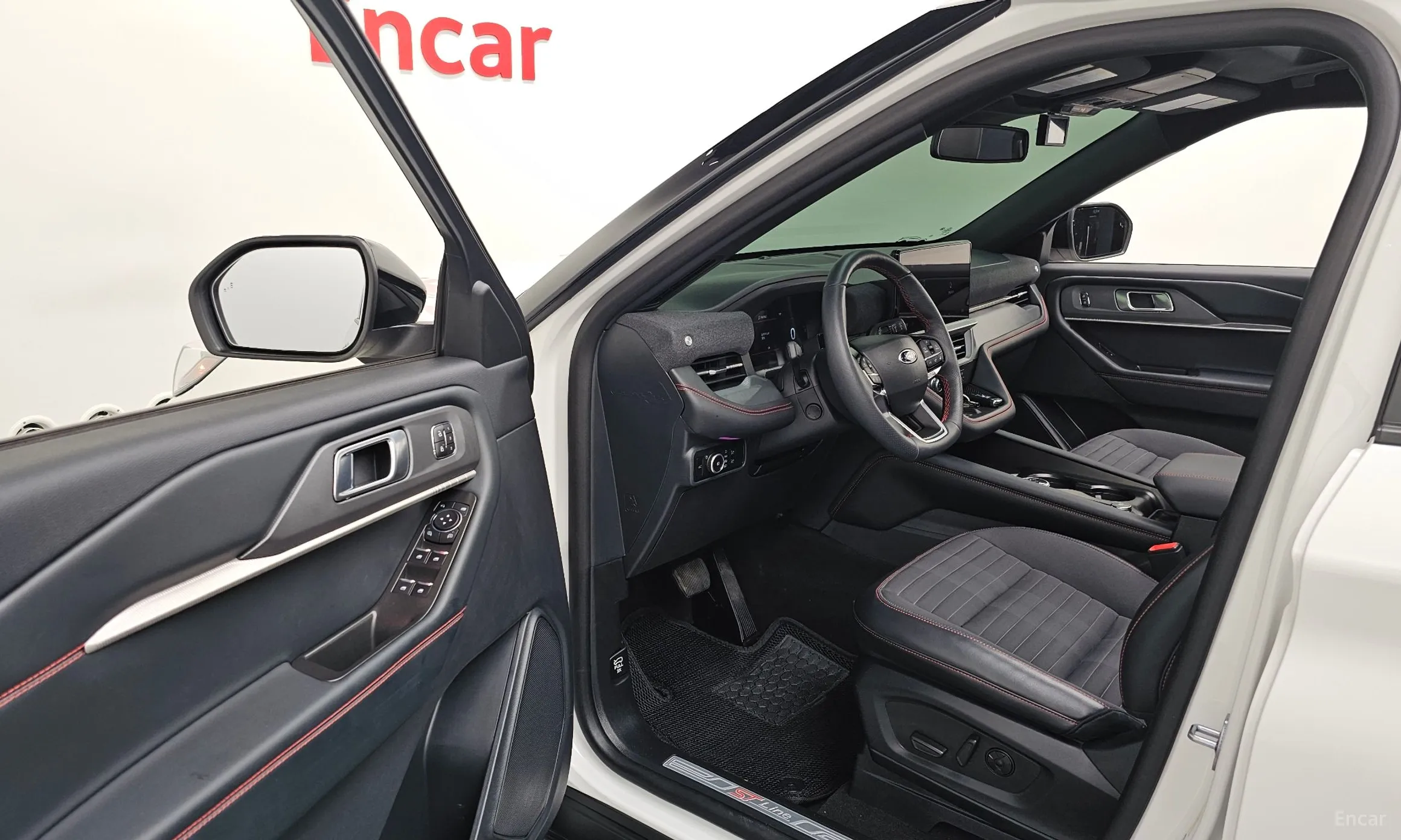 Ford Explorer 6th Generation превью 10