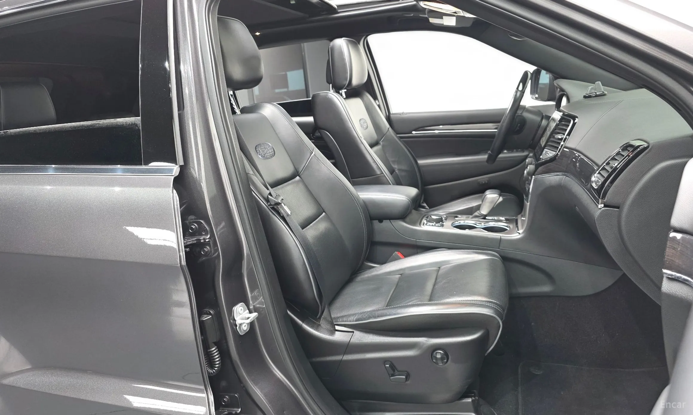 Jeep Grand Cherokee превью 11