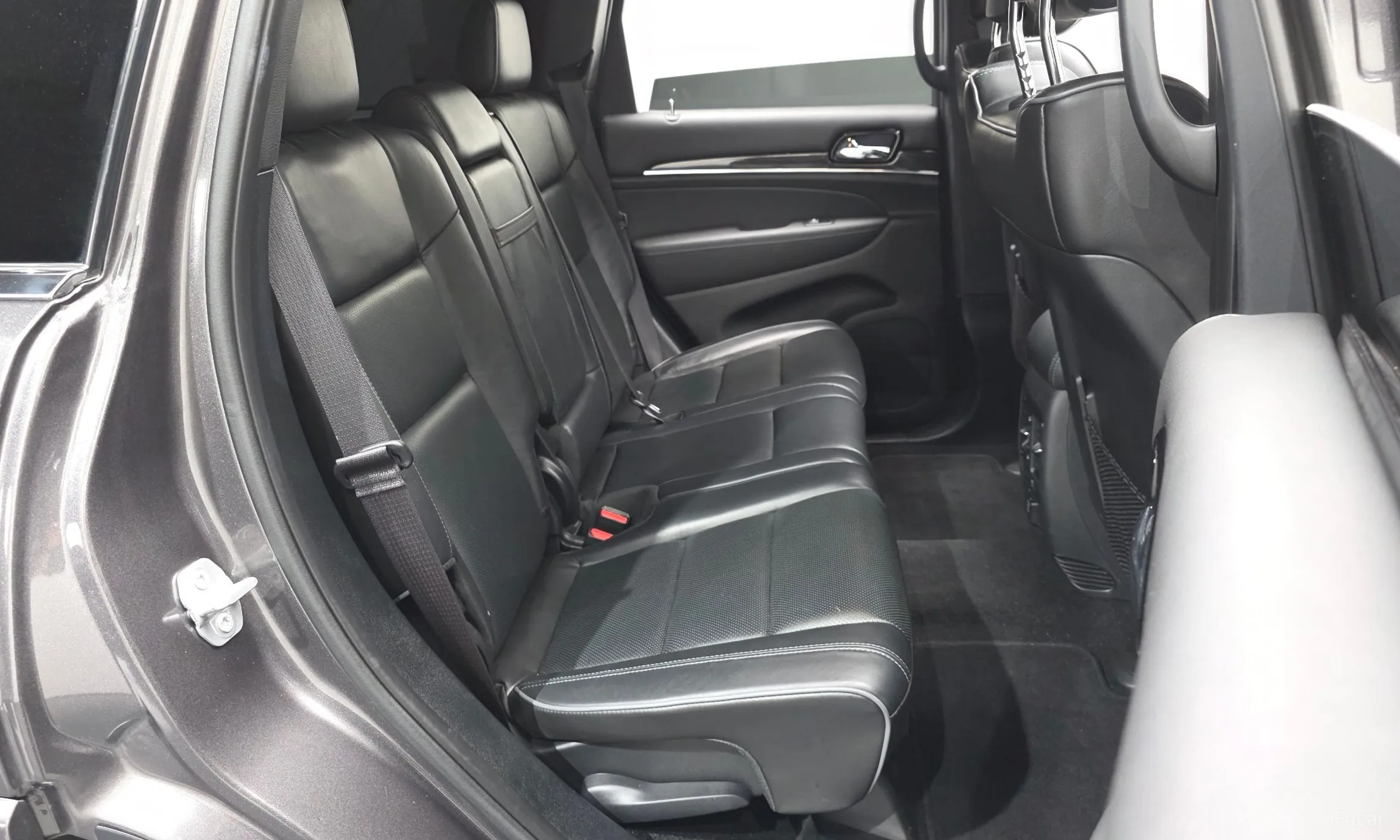 Jeep Grand Cherokee превью 12