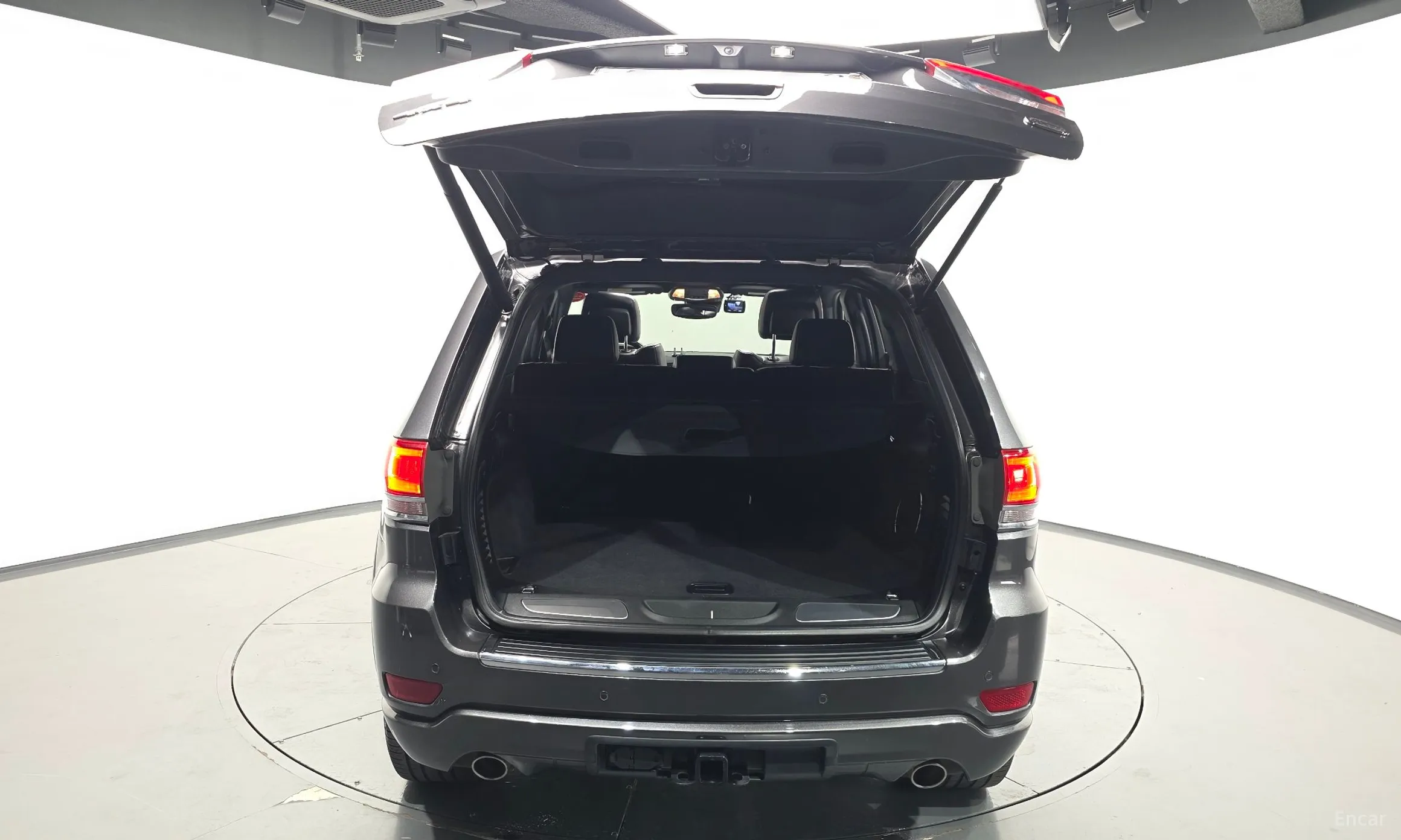 Jeep Grand Cherokee превью 20