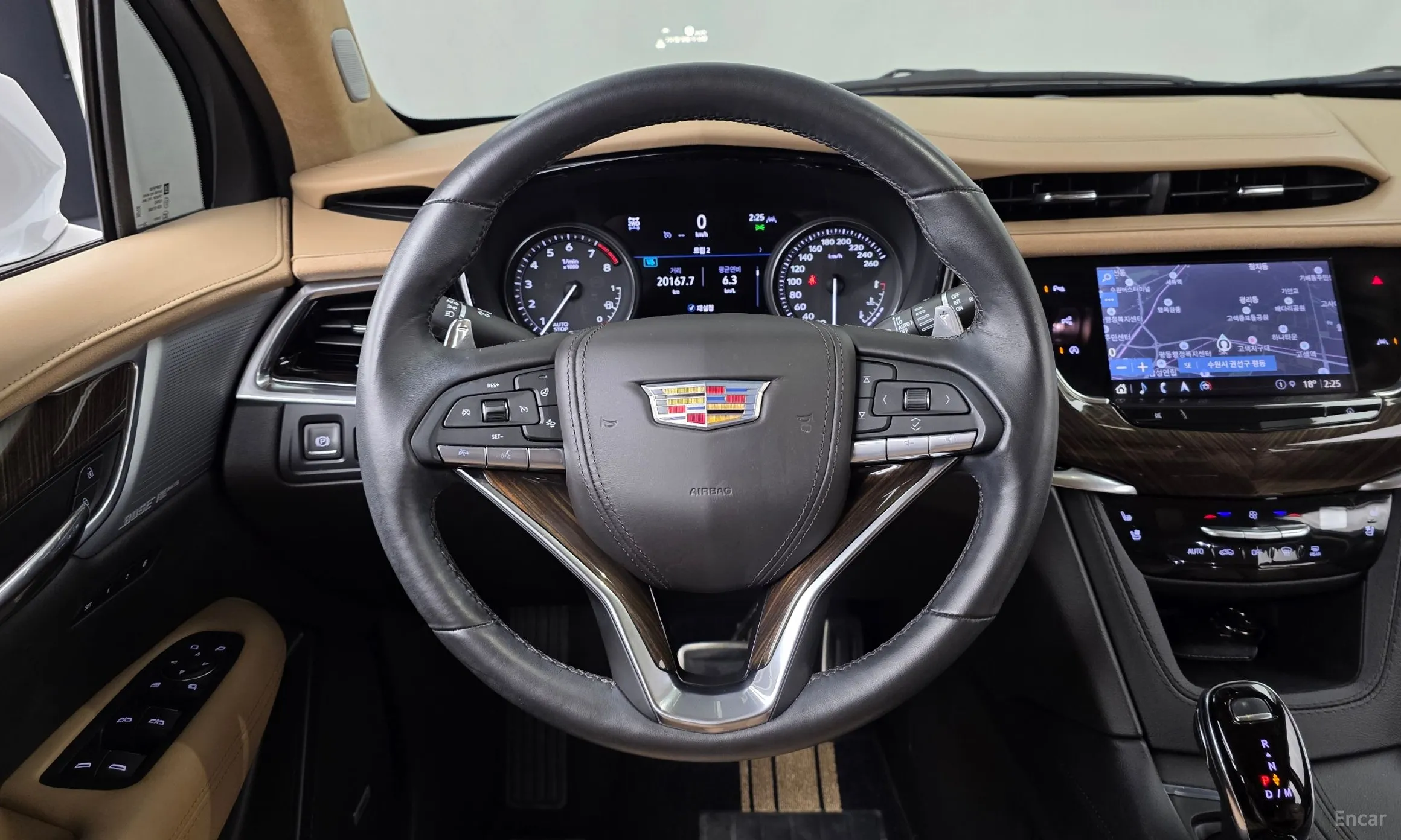 Cadillac XT6 превью 13